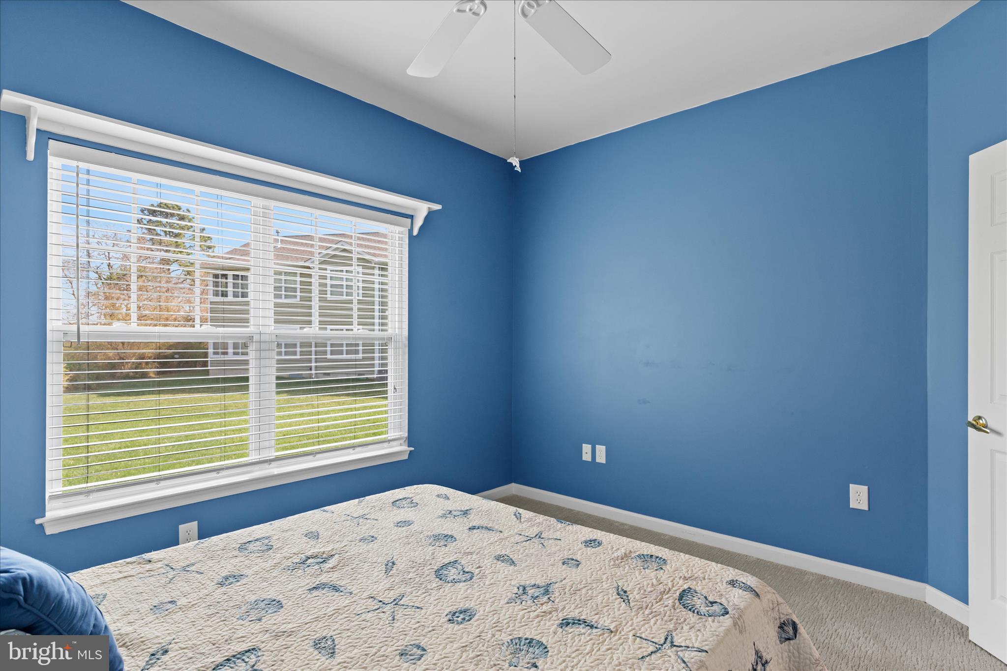 WOODS COVE - Residential