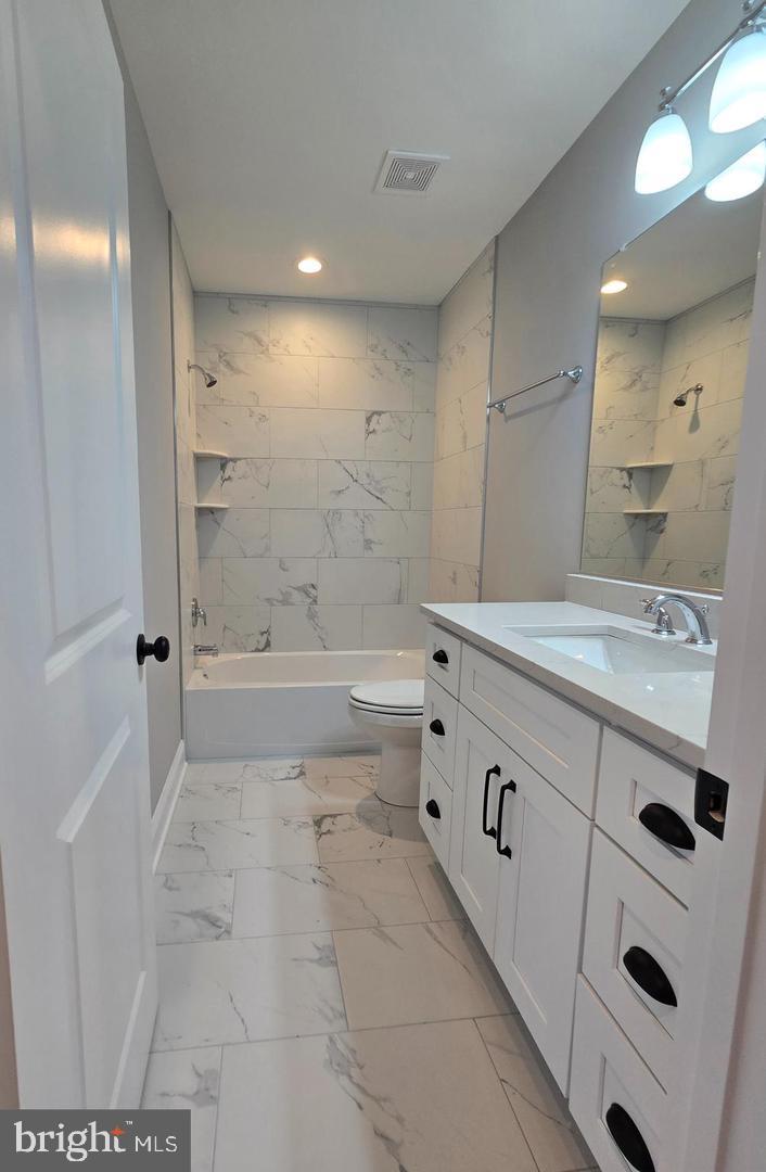 RIVIERA BEACH - Residential