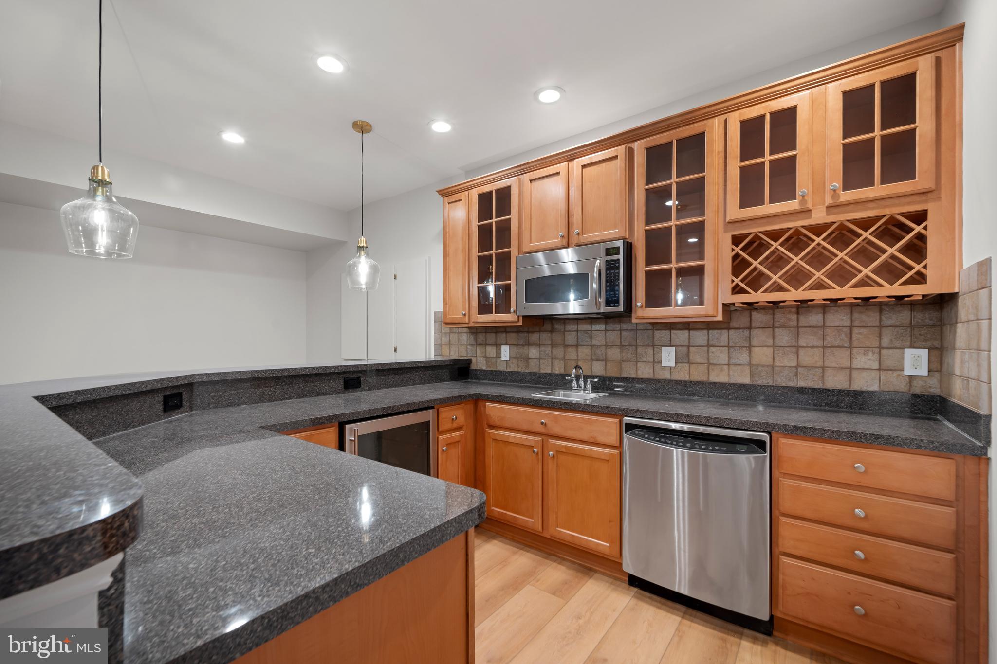 CEDAR CREST - Residential Lease