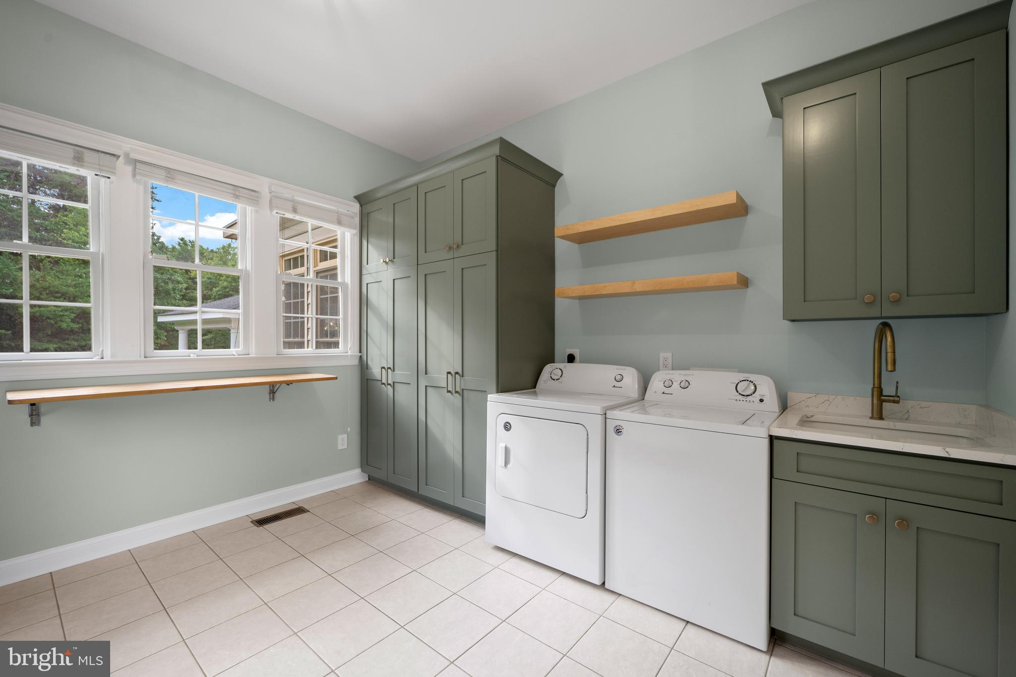 CEDAR CREST - Residential Lease