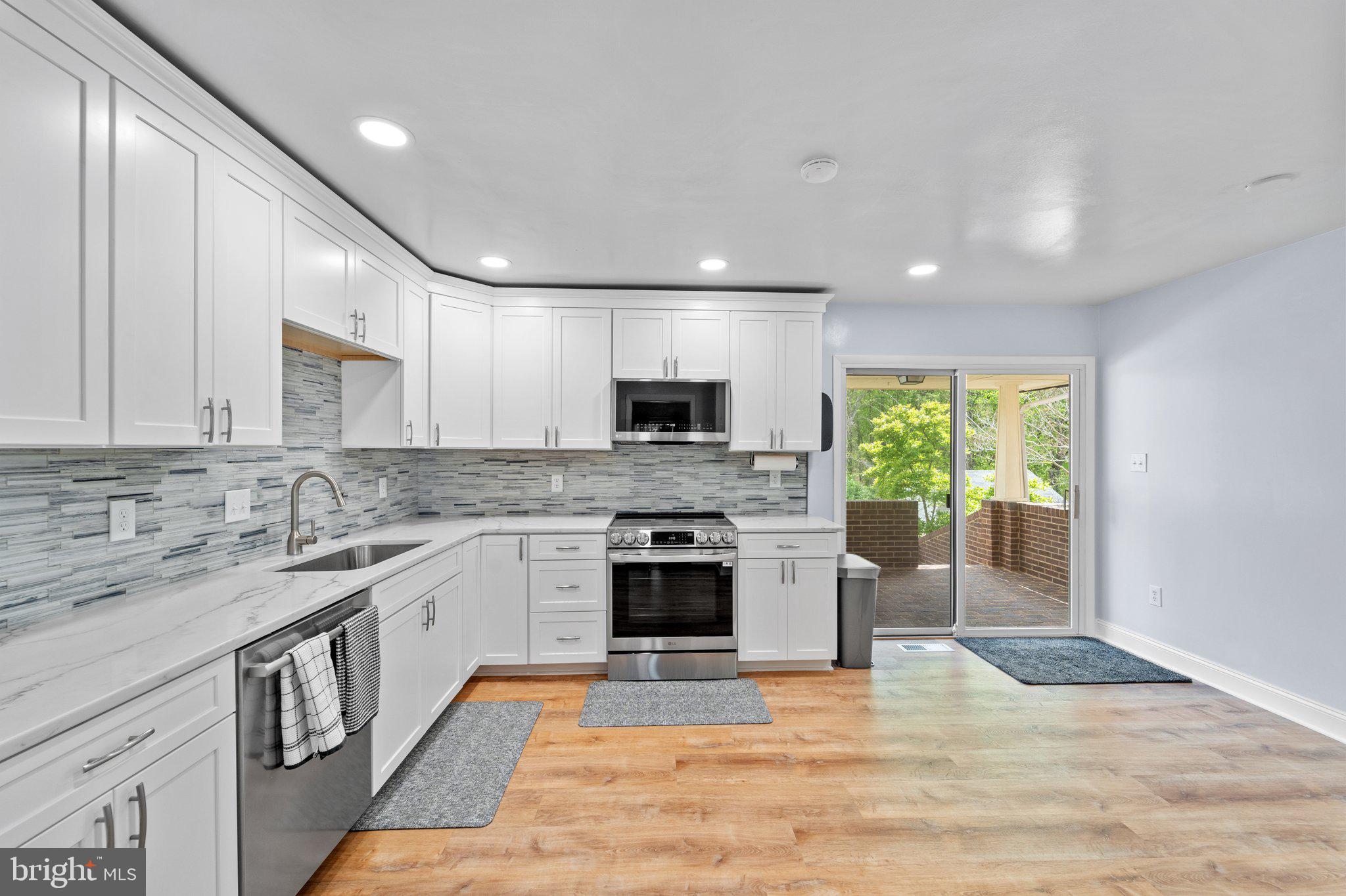 DALE CITY - Residential