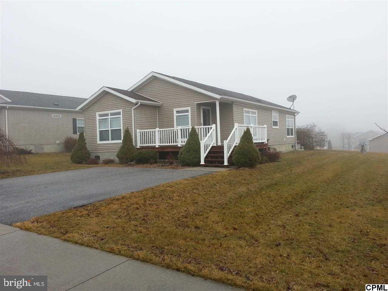 Great modular home in Pine Manor 55+ Community . Big open floor plan with a huge kitchen. Kitchen has tons of storage space. This home has 2 bedrooms and 2 full baths. Hard to tell it's a modular design.