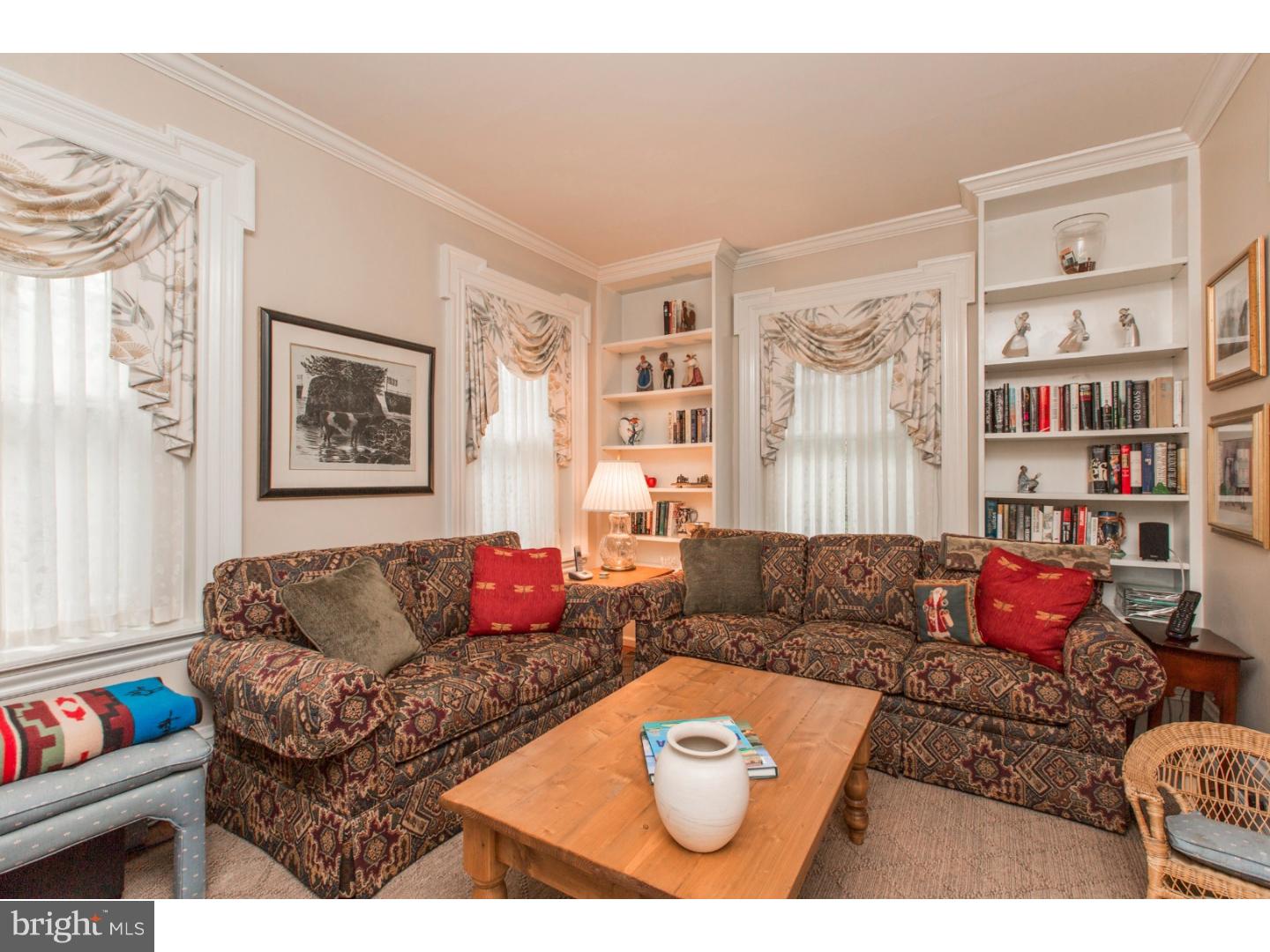 EAST FALLS - Residential