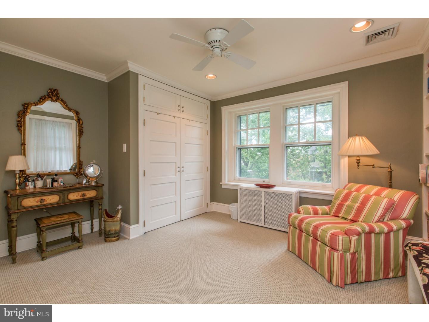 EAST FALLS - Residential