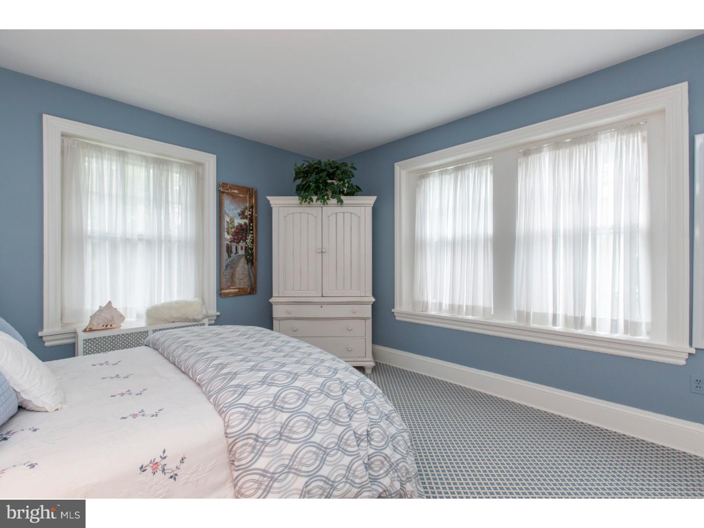 EAST FALLS - Residential