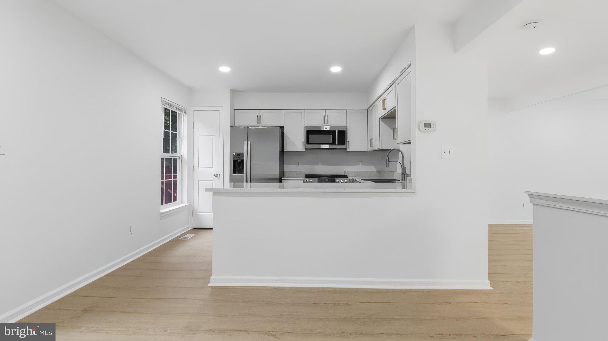 FOXBOROUGH - Residential