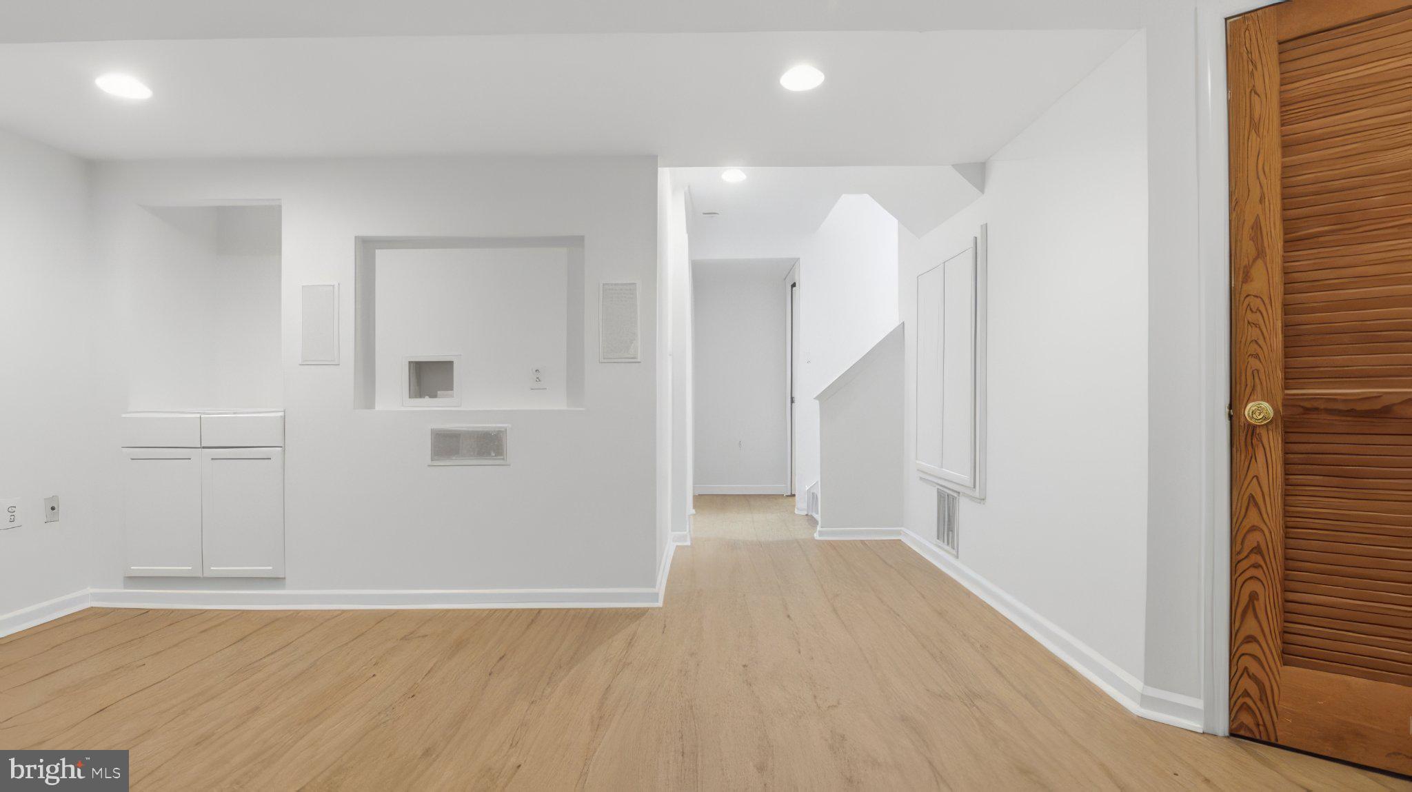 FOXBOROUGH - Residential