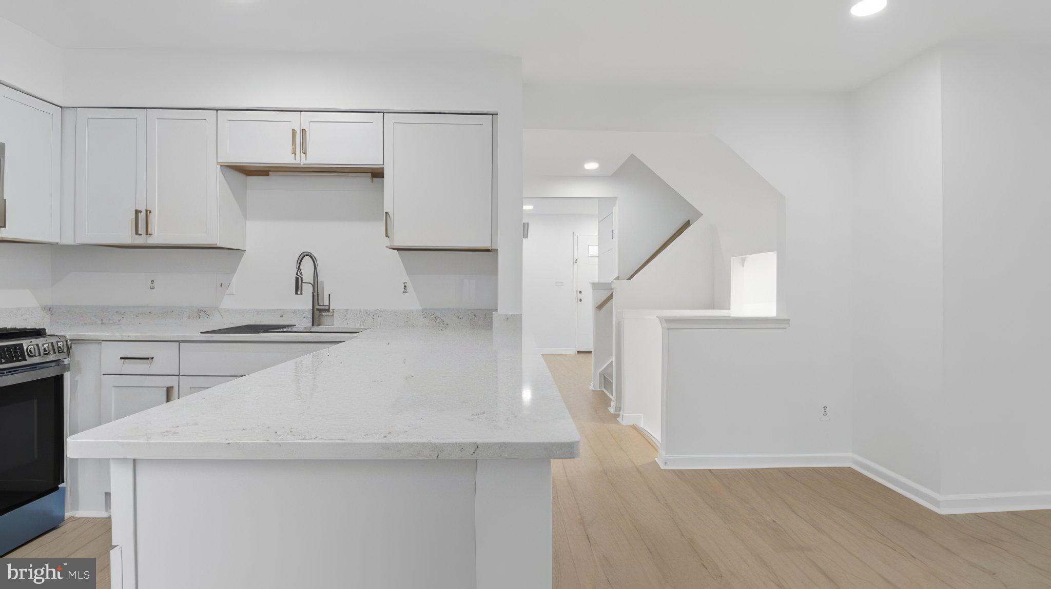 FOXBOROUGH - Residential
