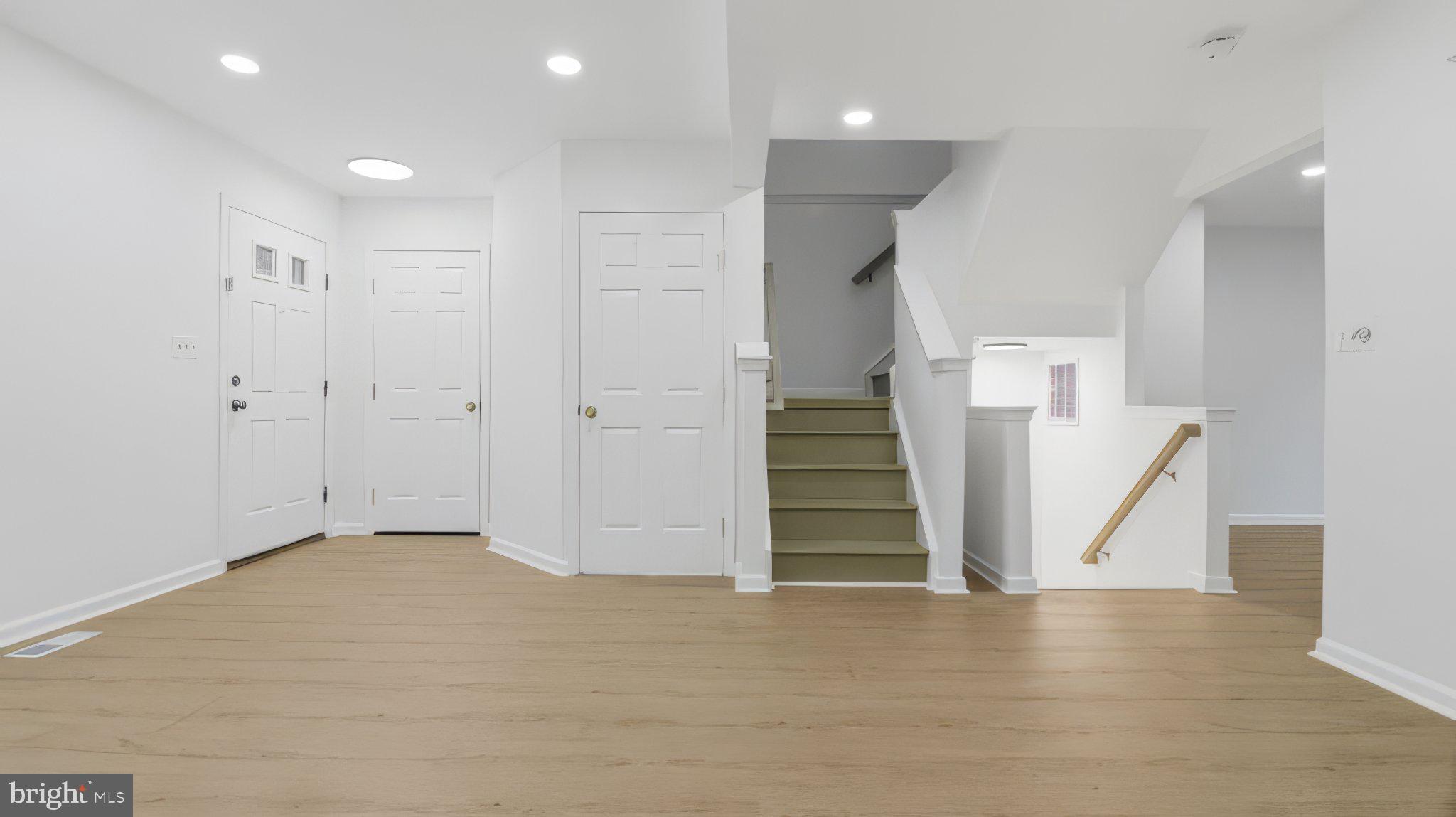 FOXBOROUGH - Residential