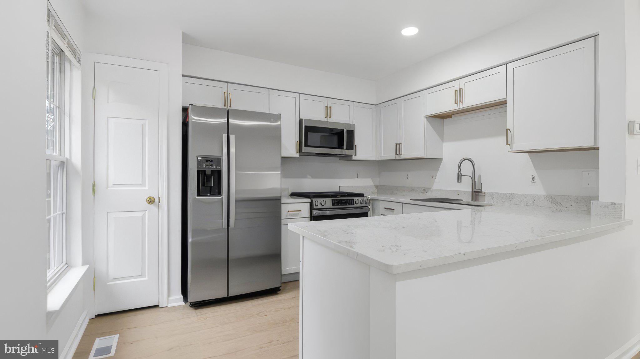 FOXBOROUGH - Residential