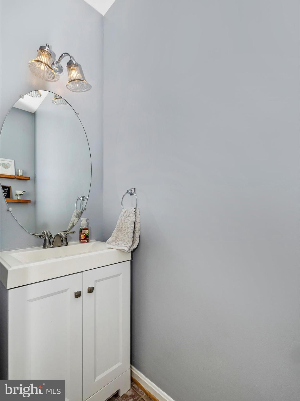 TWIN ARCH CROSSING - Residential