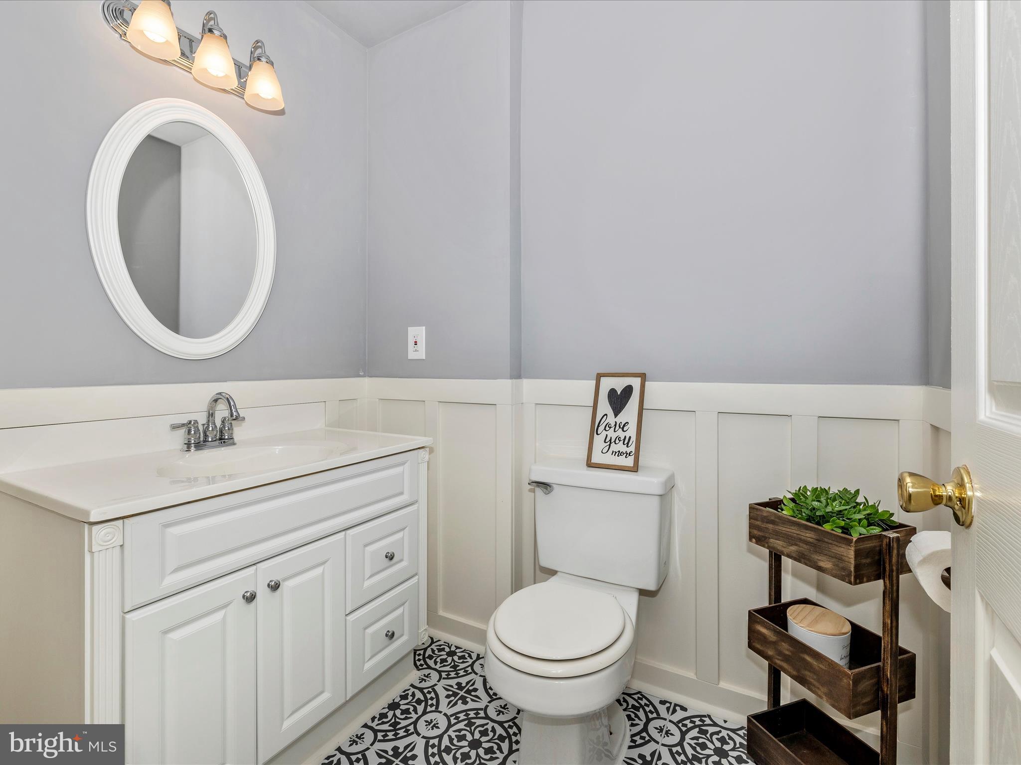 TWIN ARCH CROSSING - Residential