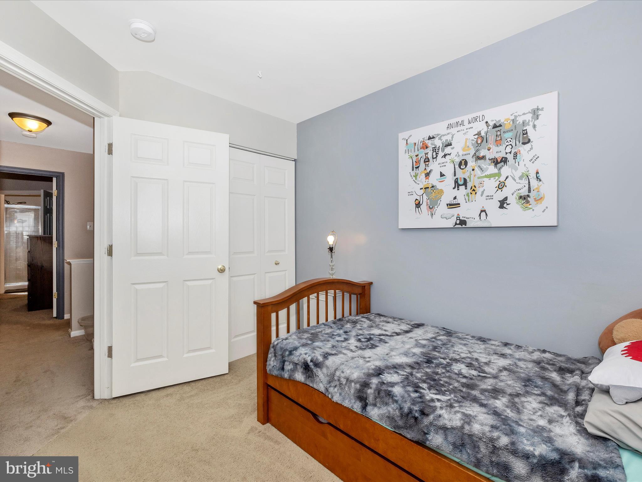 TWIN ARCH CROSSING - Residential