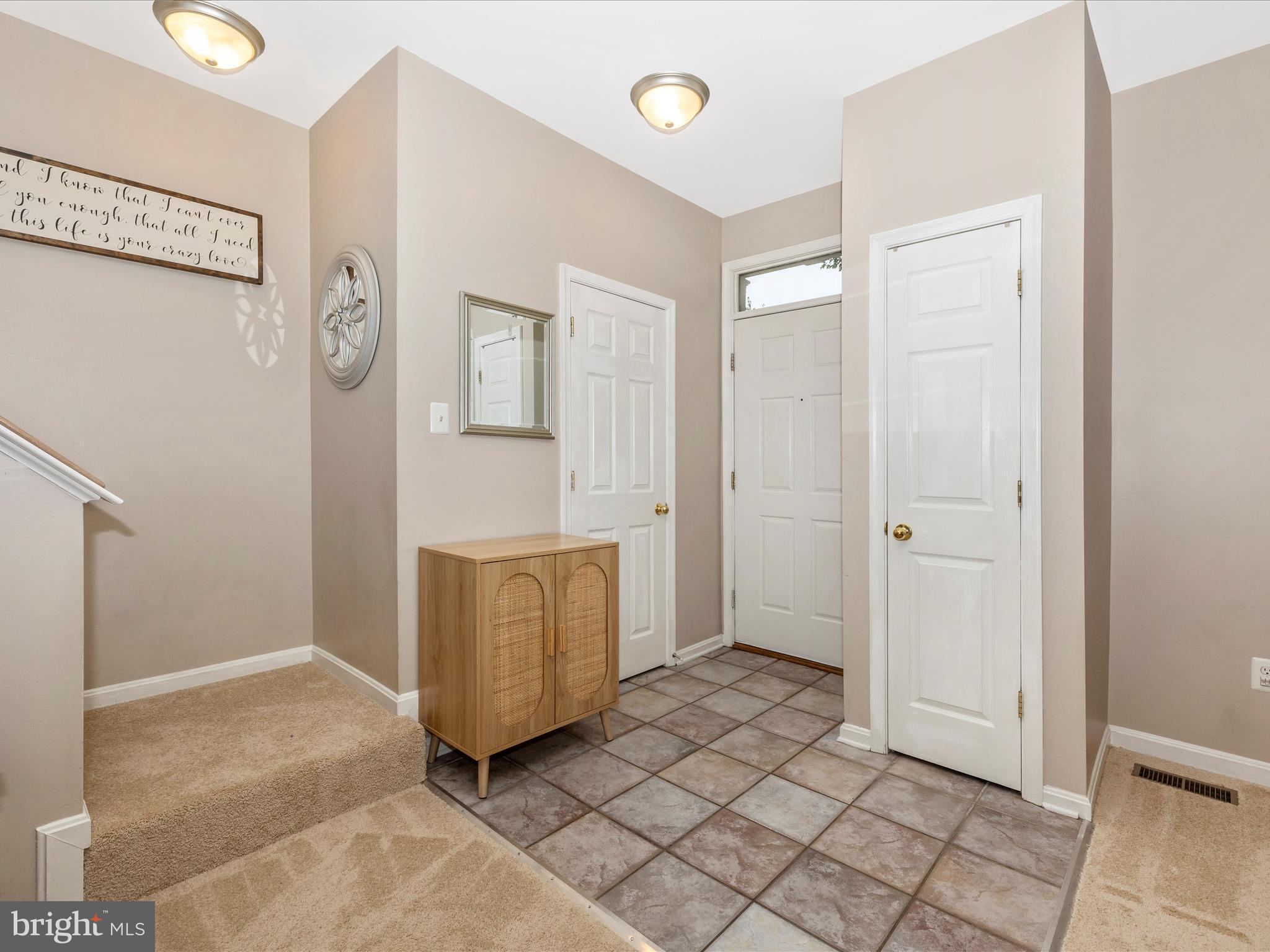 TWIN ARCH CROSSING - Residential