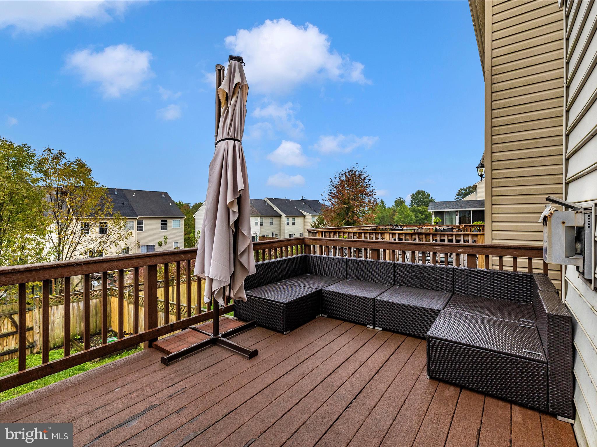 TWIN ARCH CROSSING - Residential