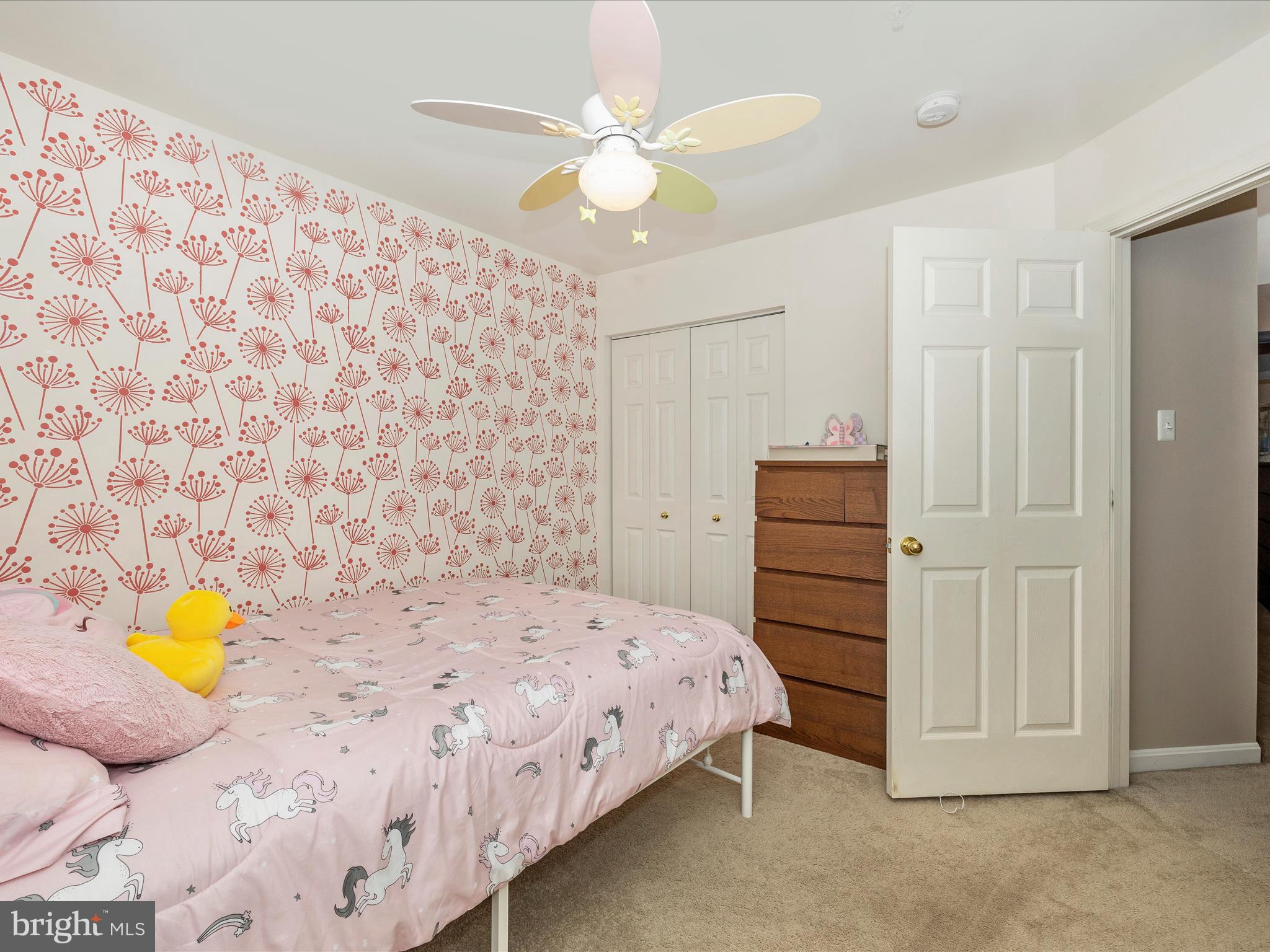 TWIN ARCH CROSSING - Residential