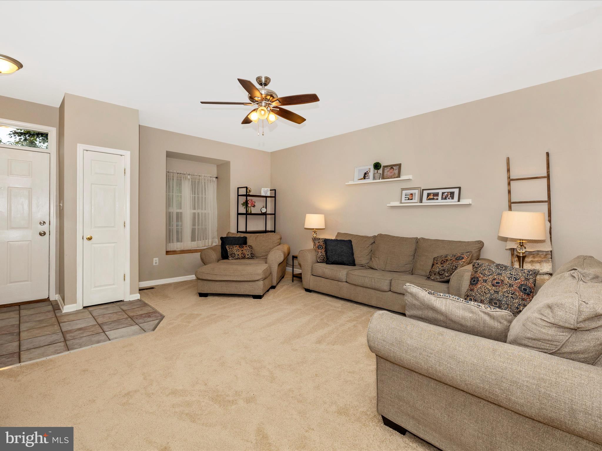 TWIN ARCH CROSSING - Residential