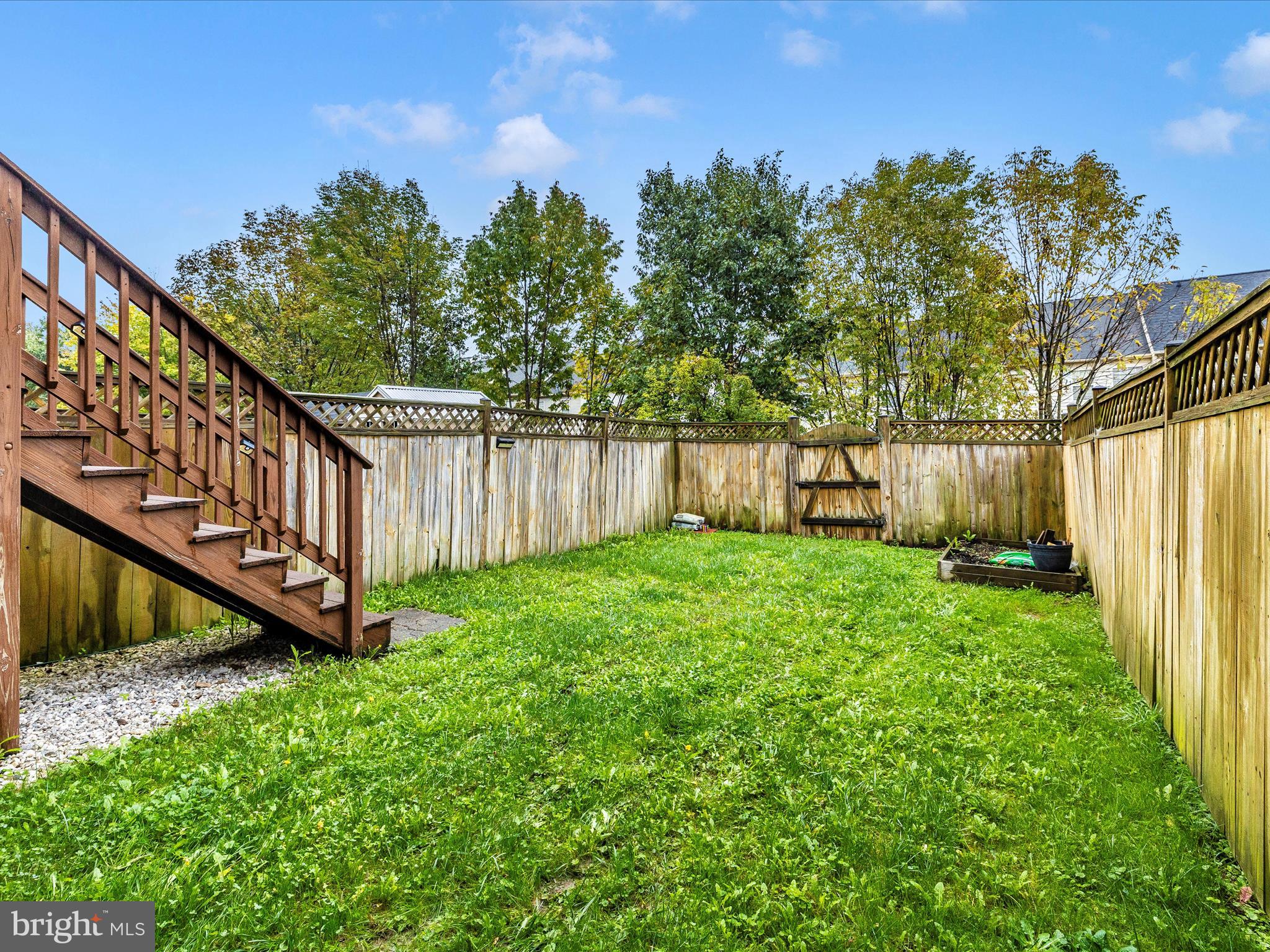 TWIN ARCH CROSSING - Residential