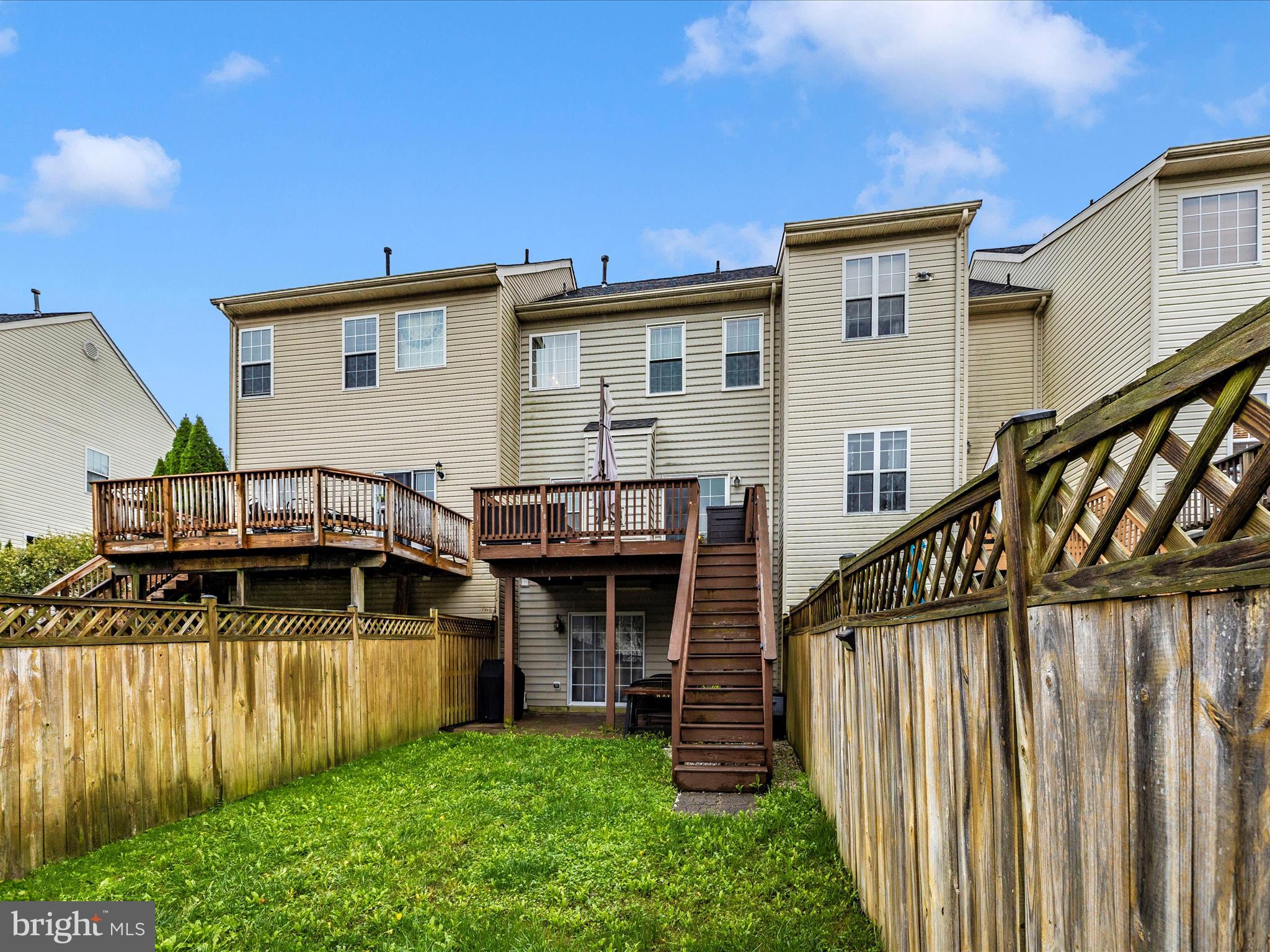 TWIN ARCH CROSSING - Residential