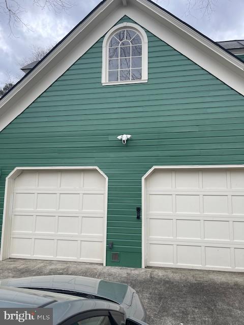 100 E COLONIAL HIGHWAY