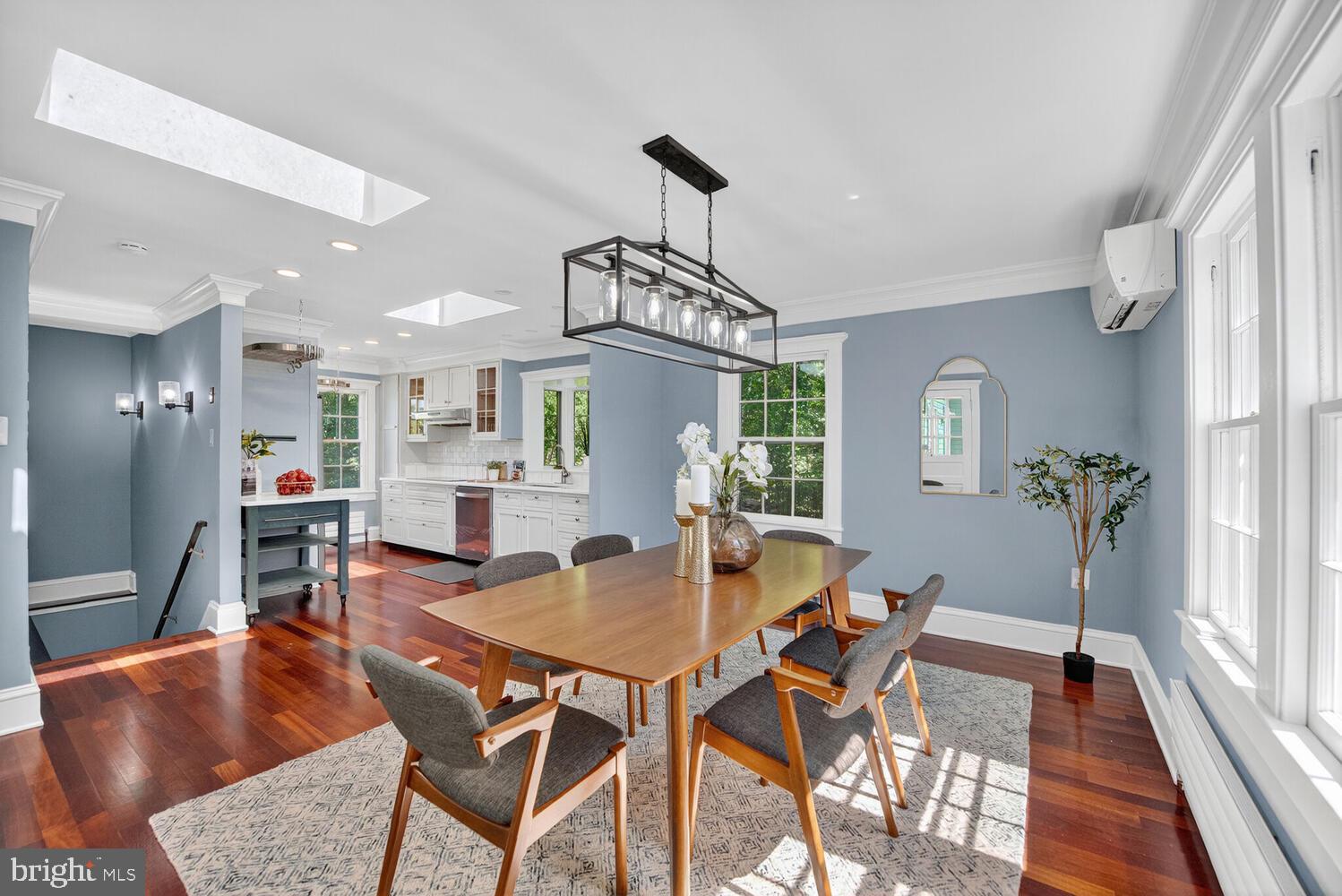 HAMILTON - Residential