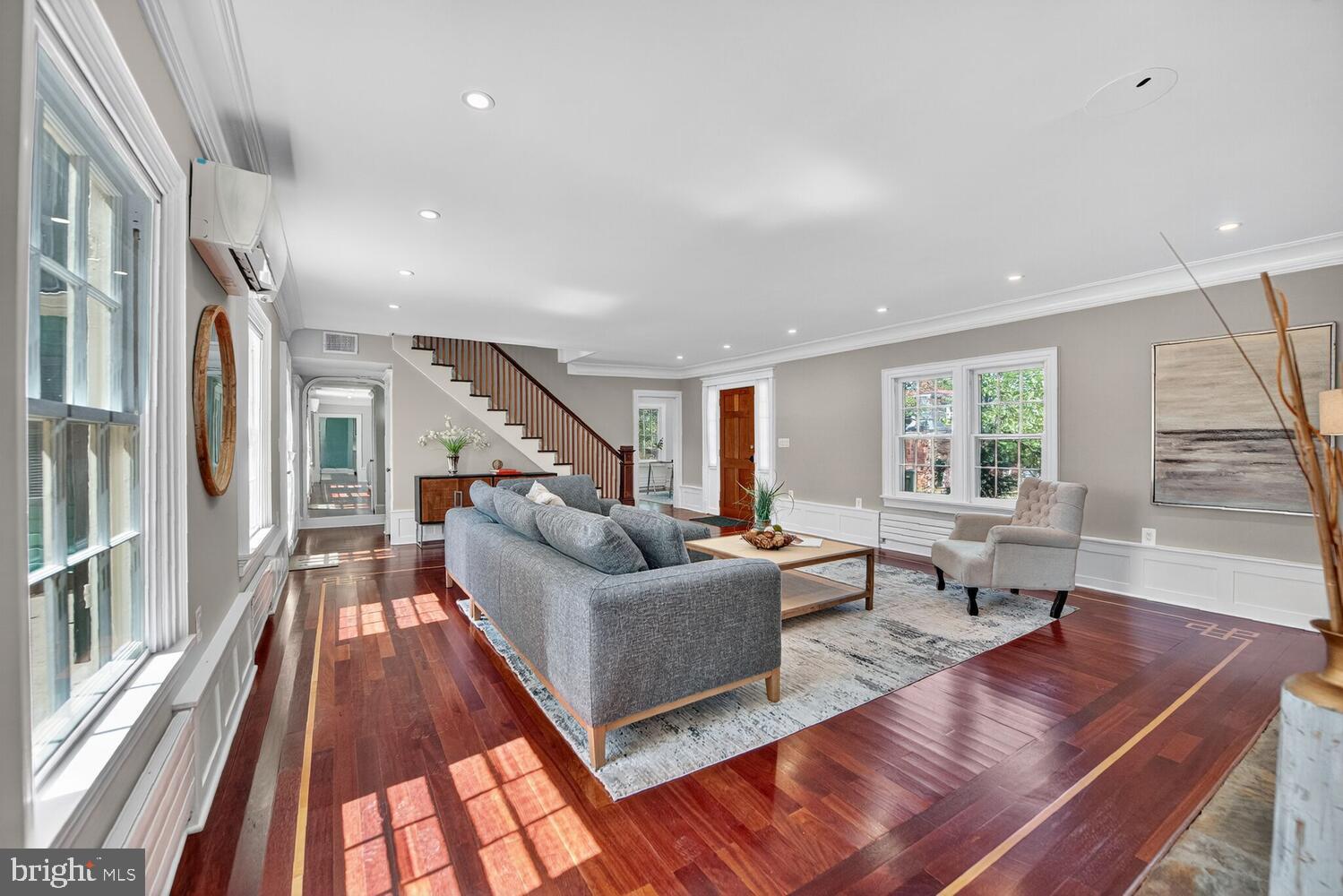 HAMILTON - Residential