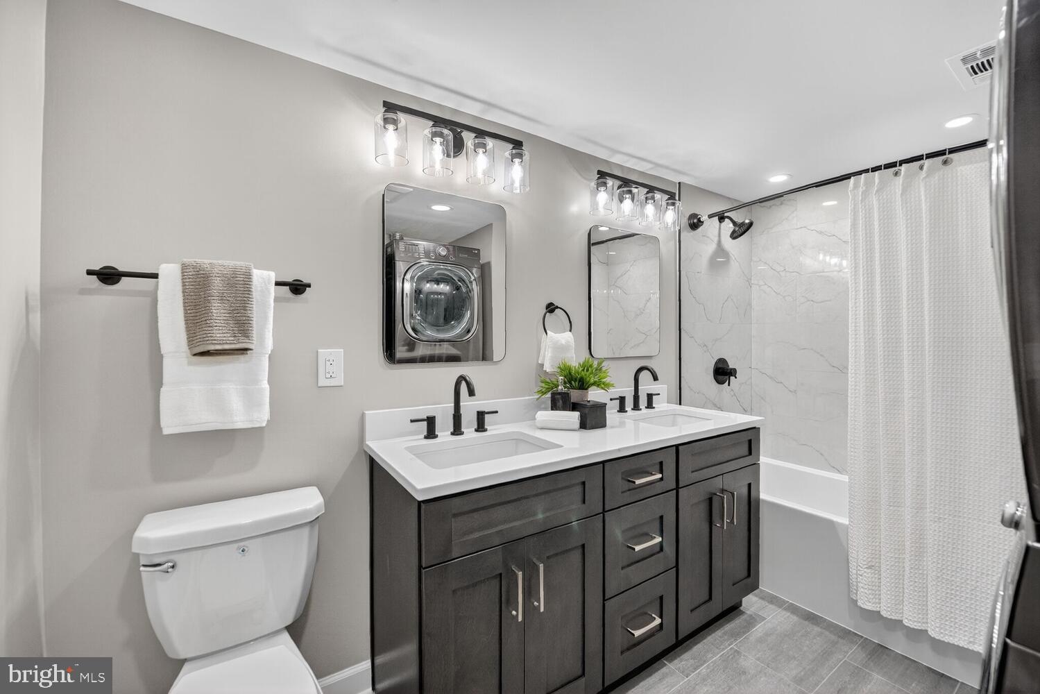 HAMILTON - Residential