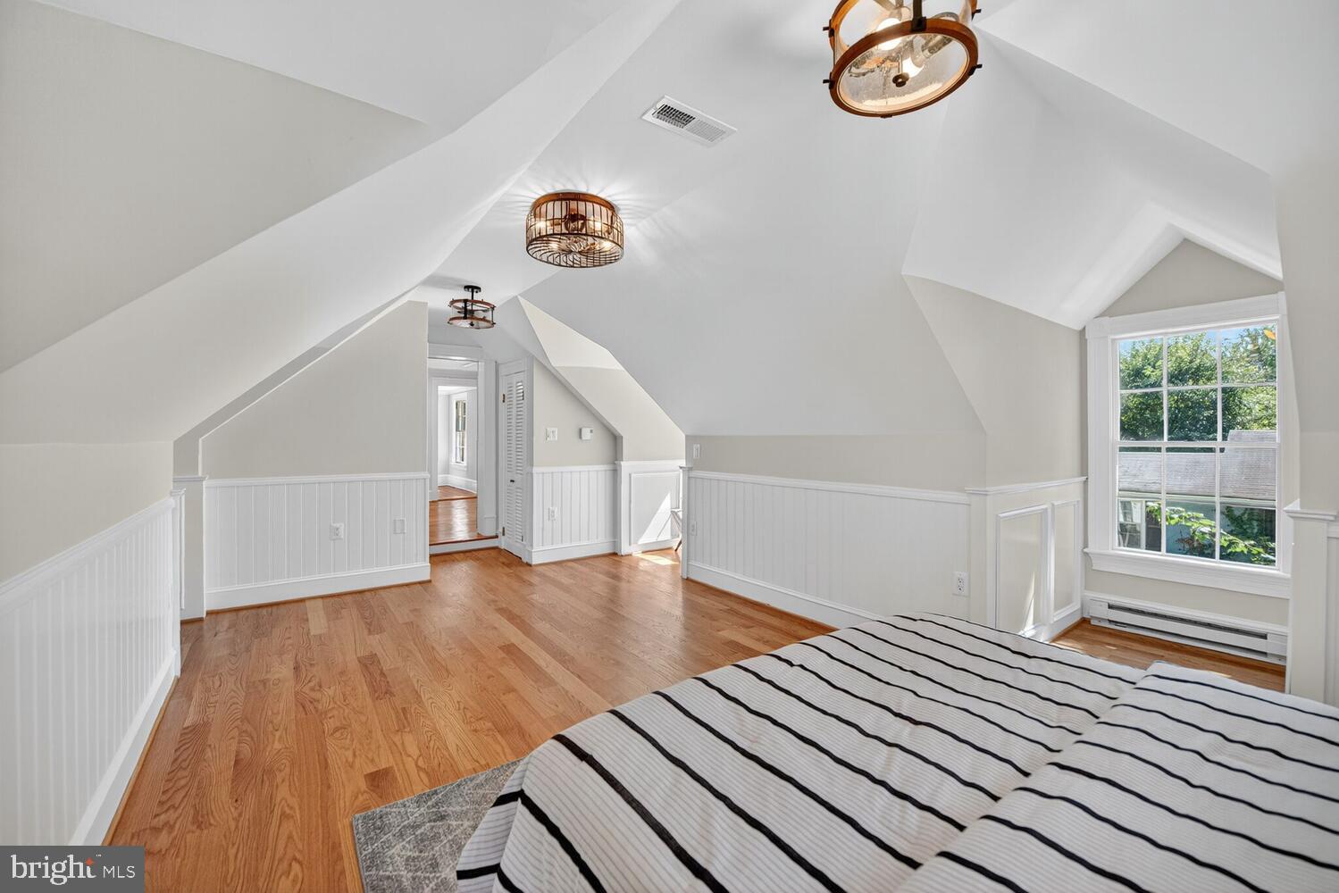 HAMILTON - Residential