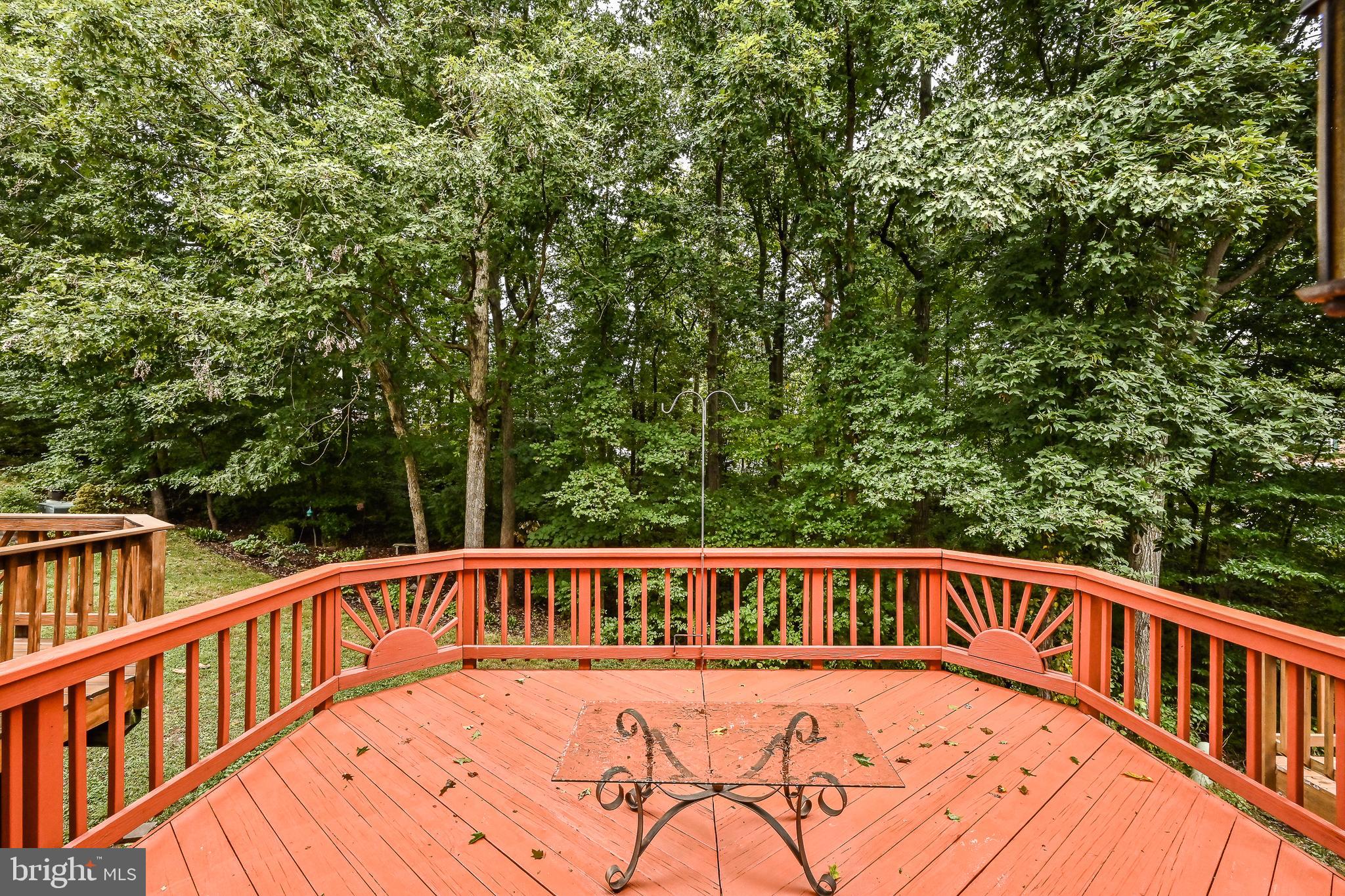 COMPTON VALLEY ESTATES - Residential Lease