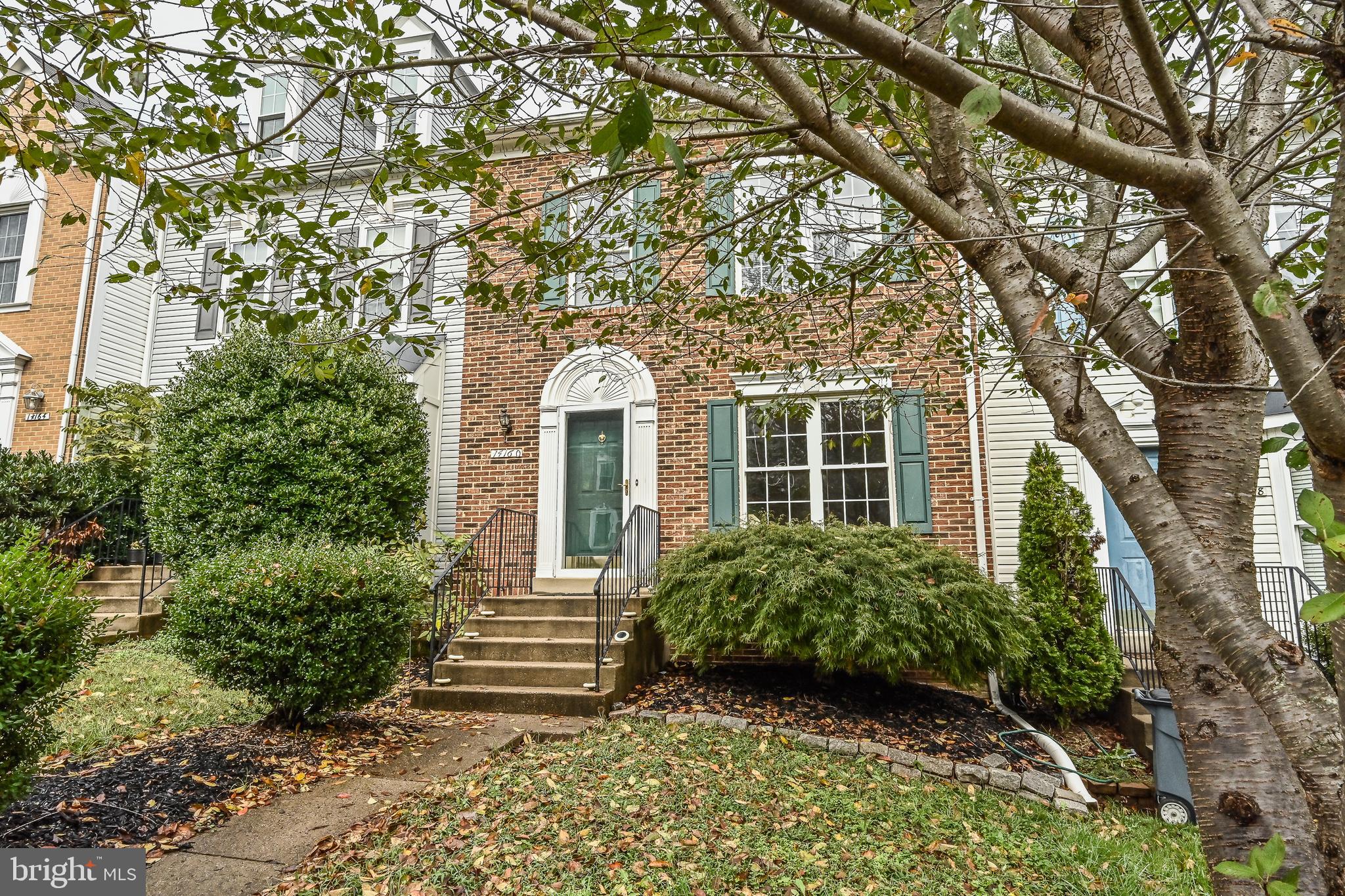 COMPTON VALLEY ESTATES - Residential Lease