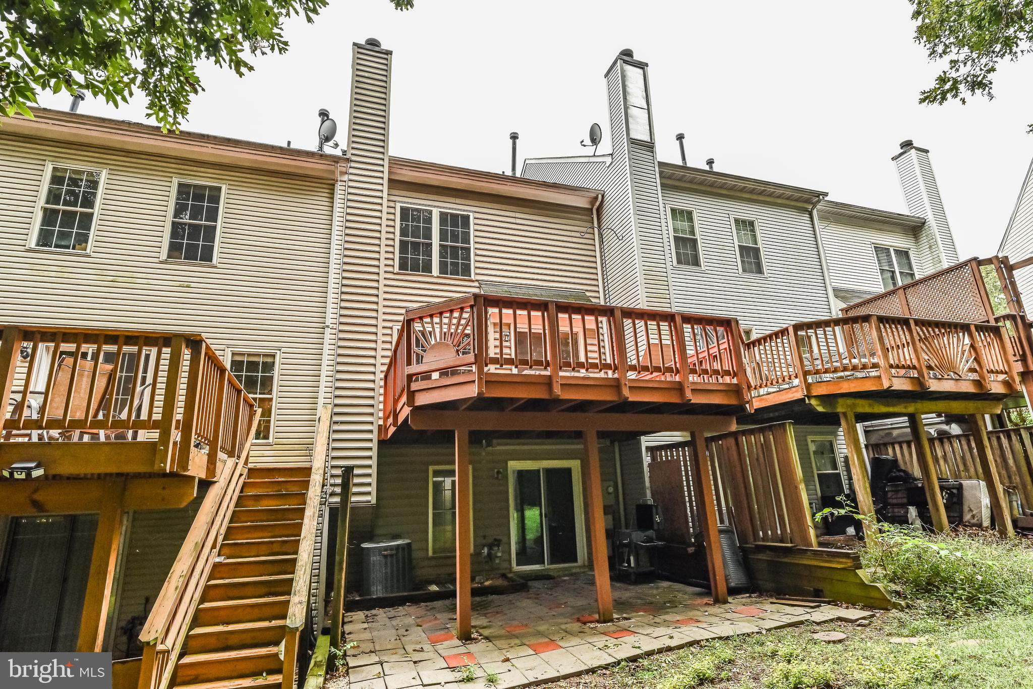 COMPTON VALLEY ESTATES - Residential Lease