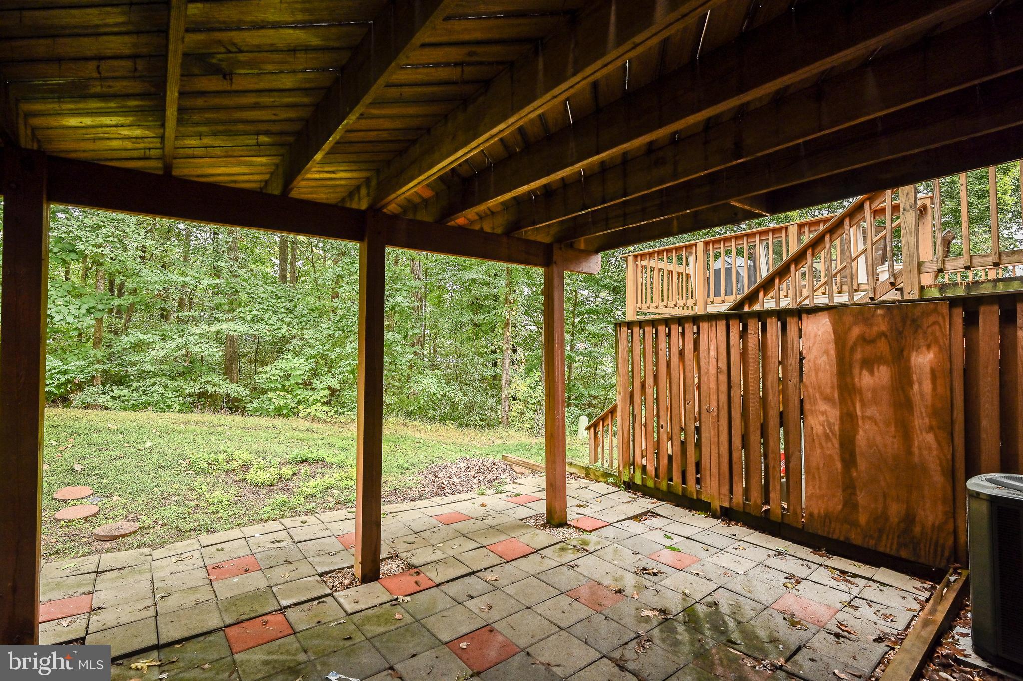 COMPTON VALLEY ESTATES - Residential Lease