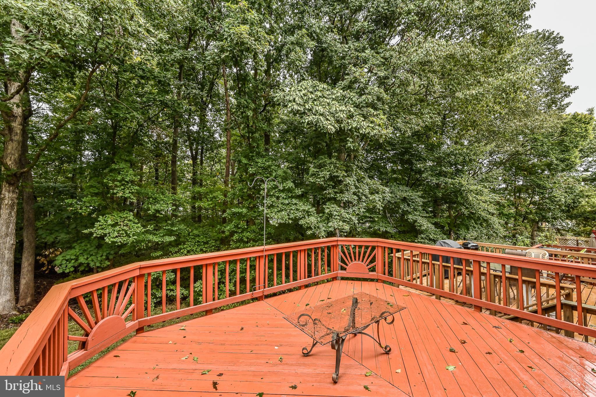 COMPTON VALLEY ESTATES - Residential Lease