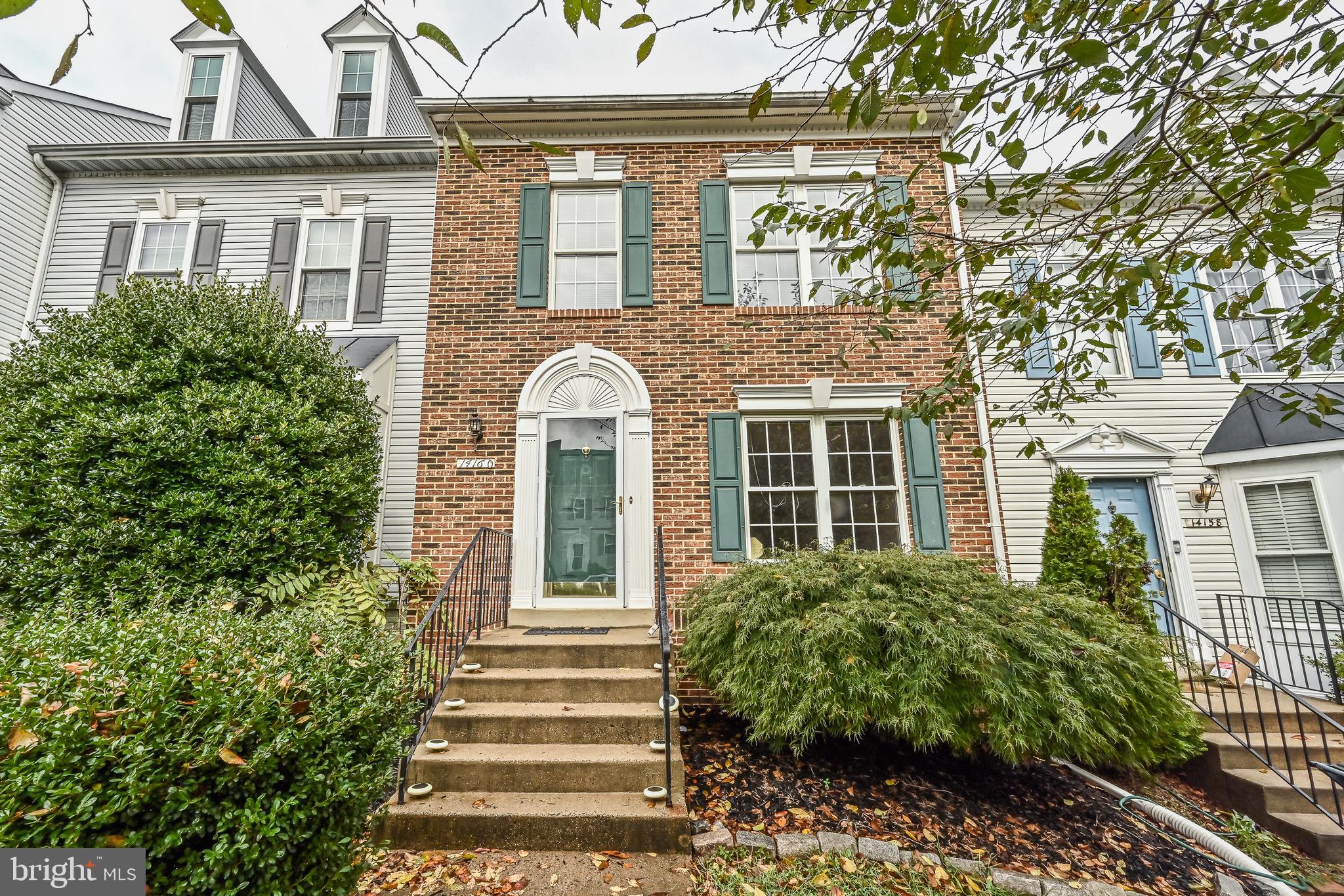 COMPTON VALLEY ESTATES - Residential Lease