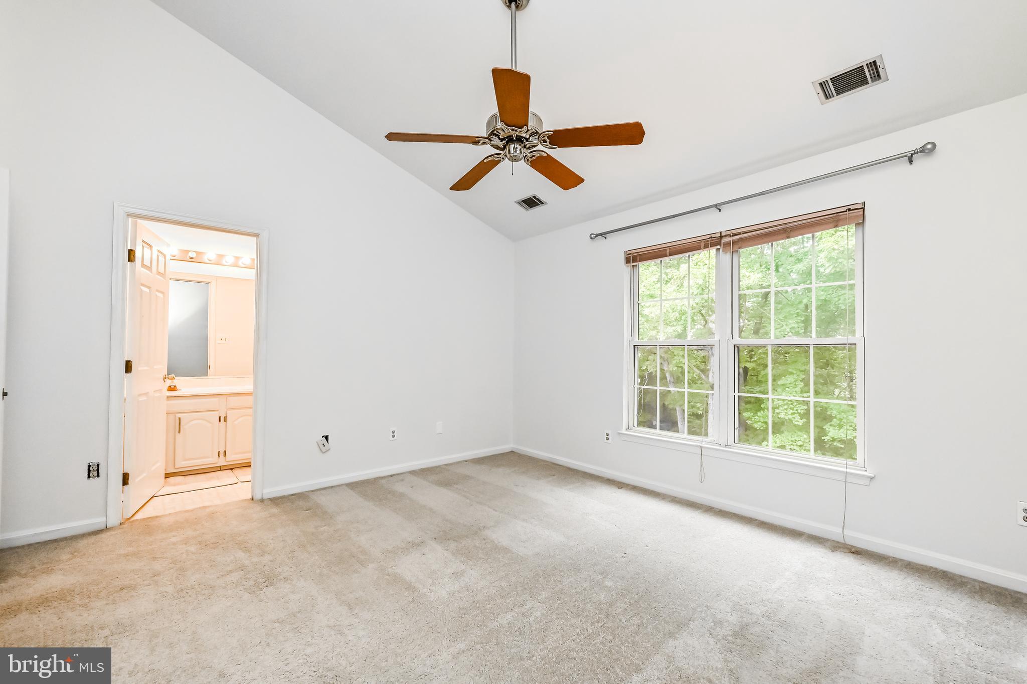 COMPTON VALLEY ESTATES - Residential Lease