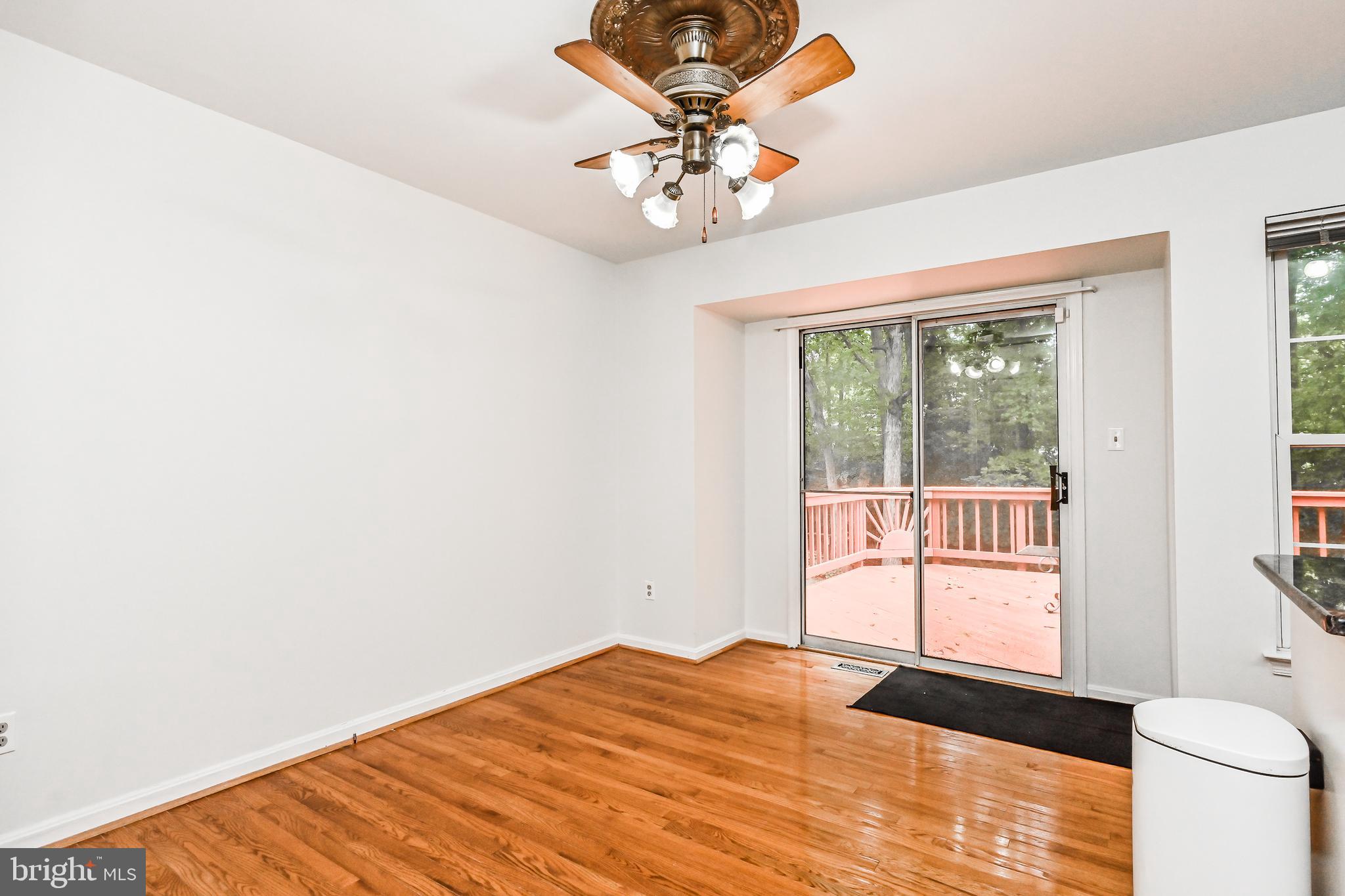 COMPTON VALLEY ESTATES - Residential Lease