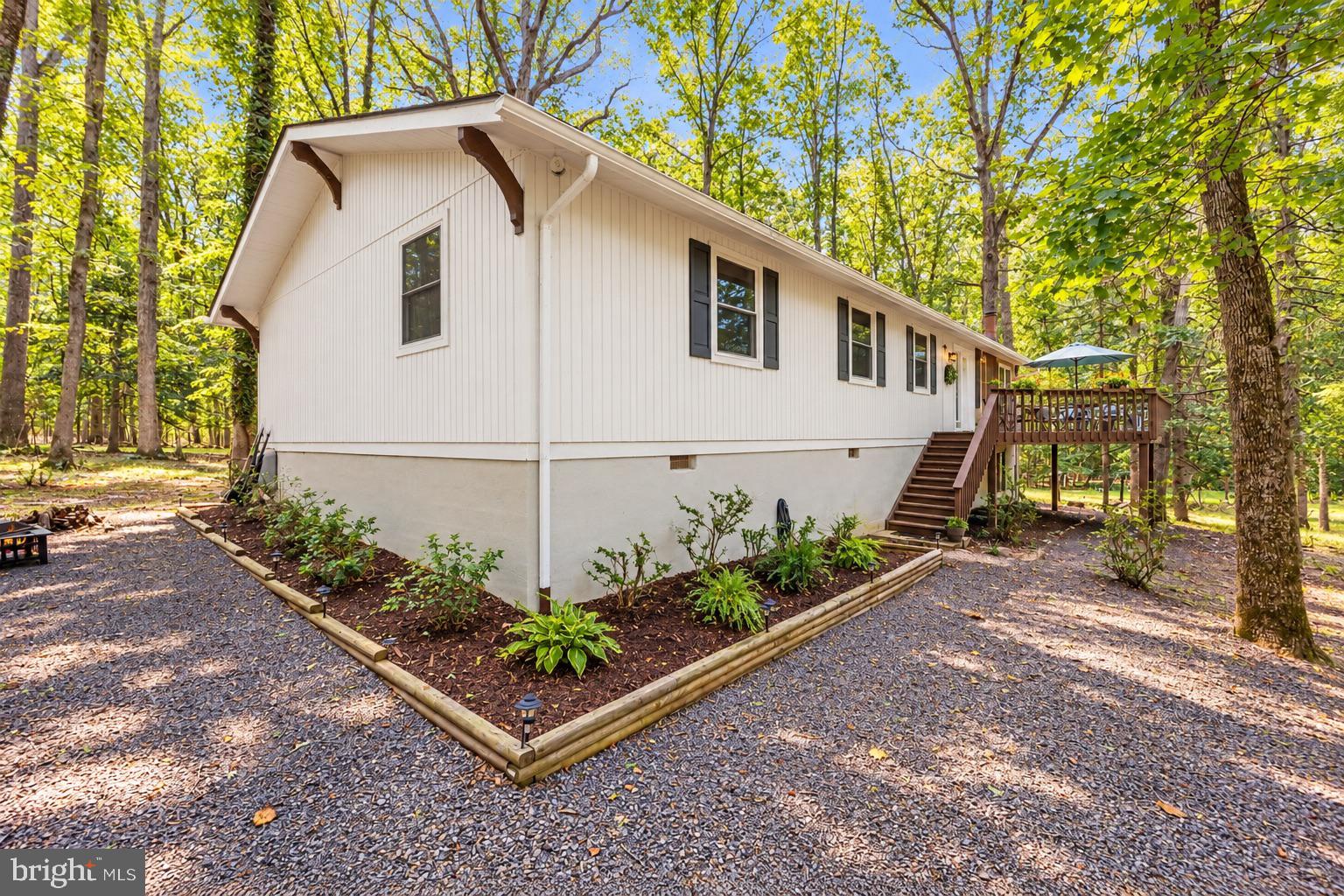 222 CREEKSIDE DRIVE