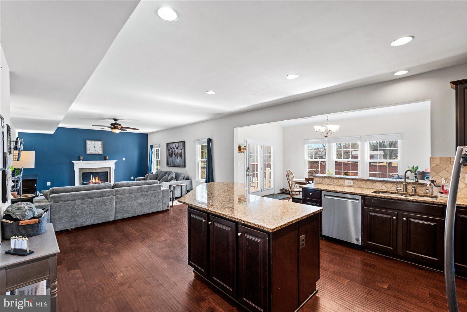 STAFFORD LANDING - Residential