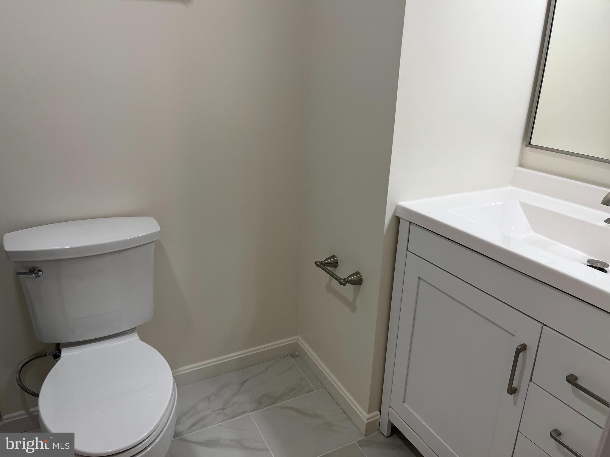 WOODLYNNE COMMUNITY - Residential Lease