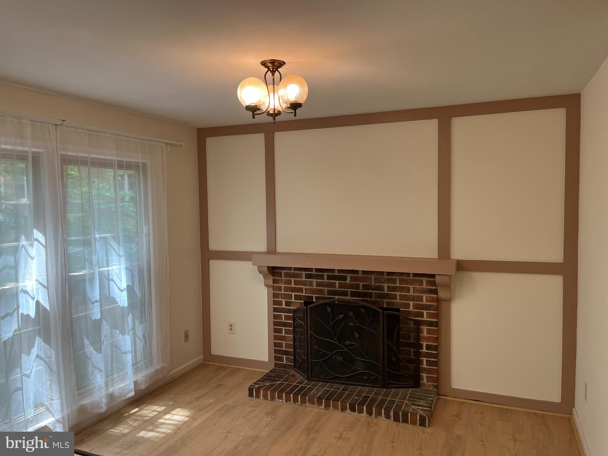 WOODLYNNE COMMUNITY - Residential Lease