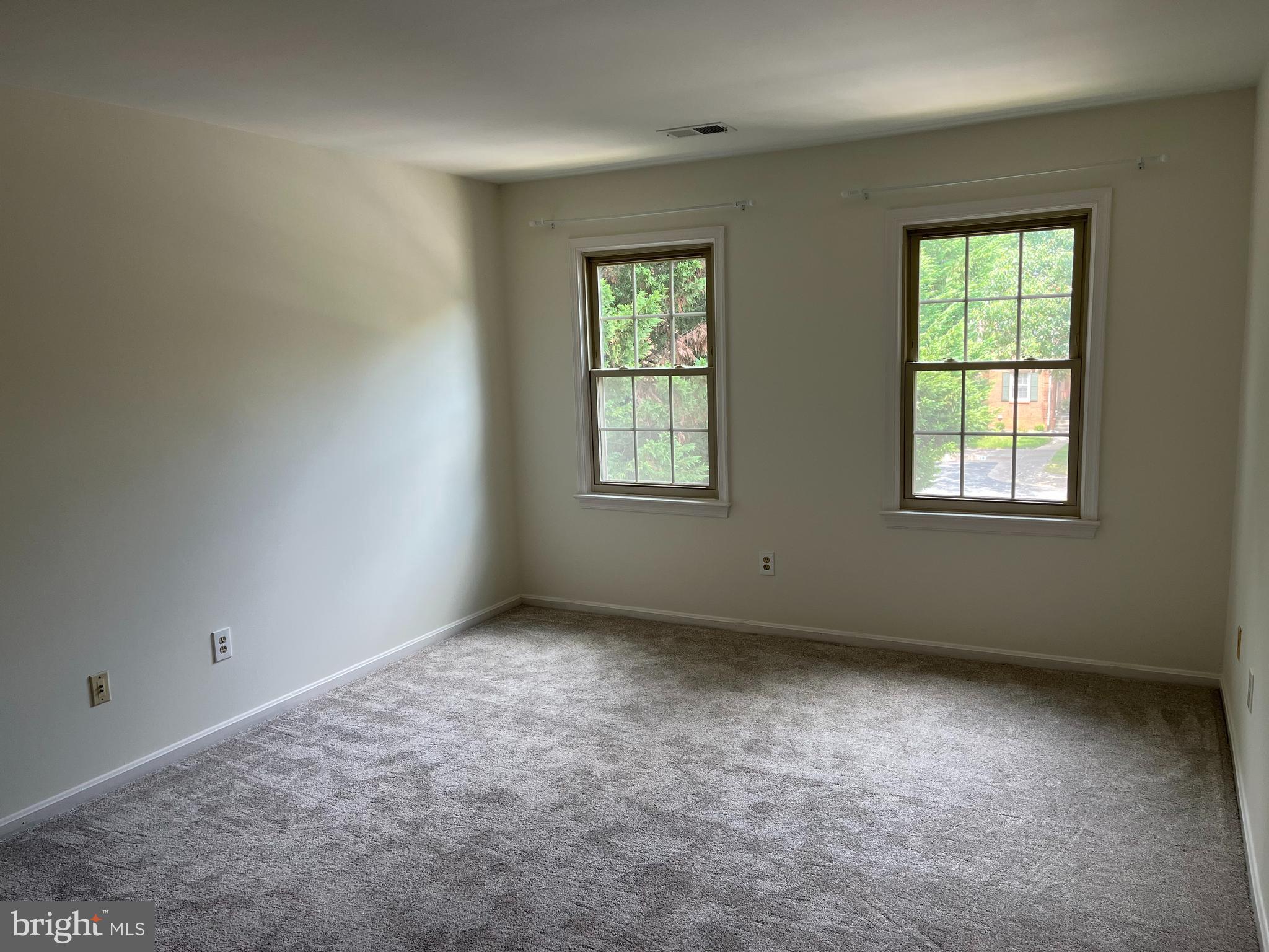 WOODLYNNE COMMUNITY - Residential Lease