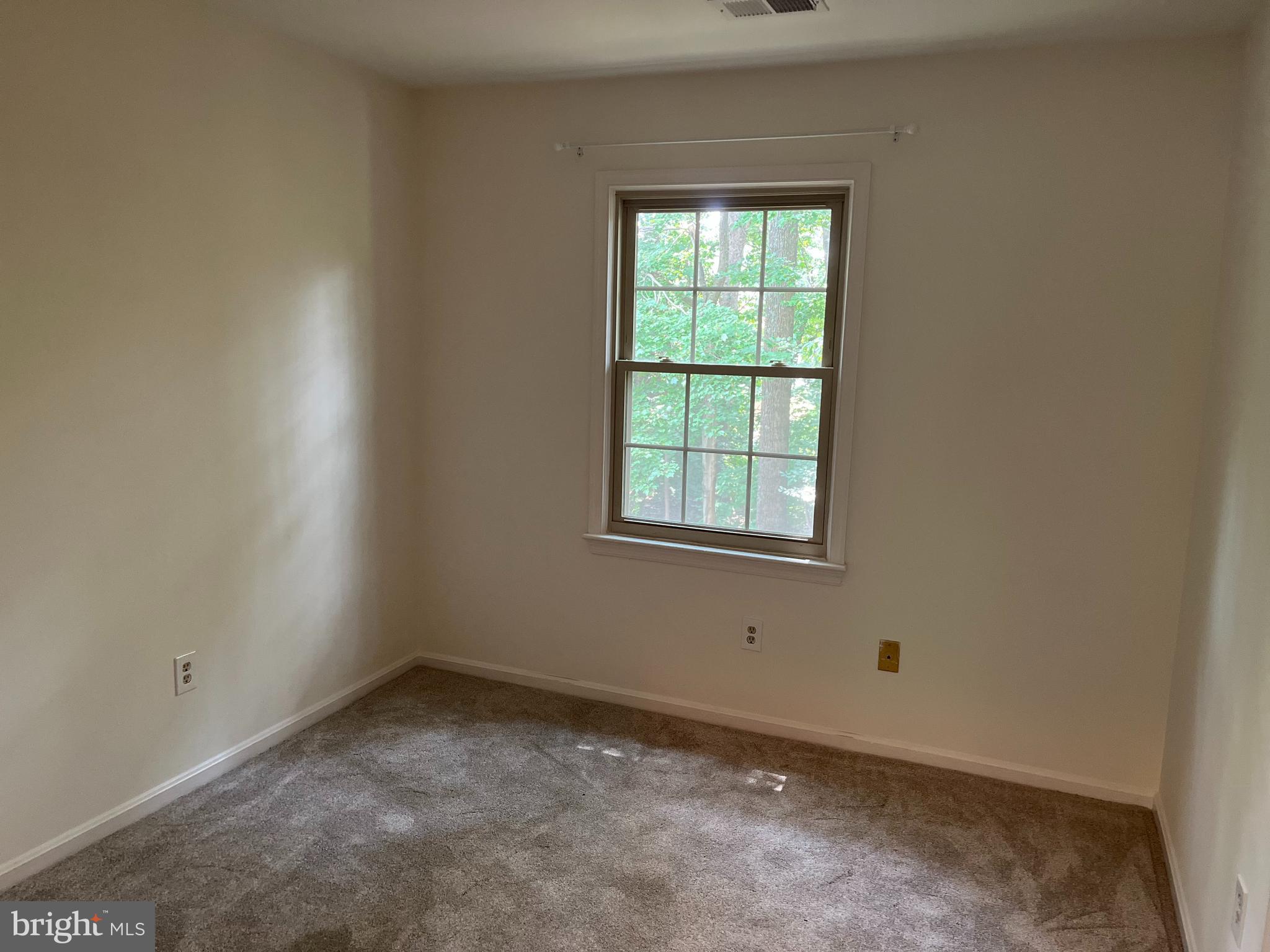 WOODLYNNE COMMUNITY - Residential Lease