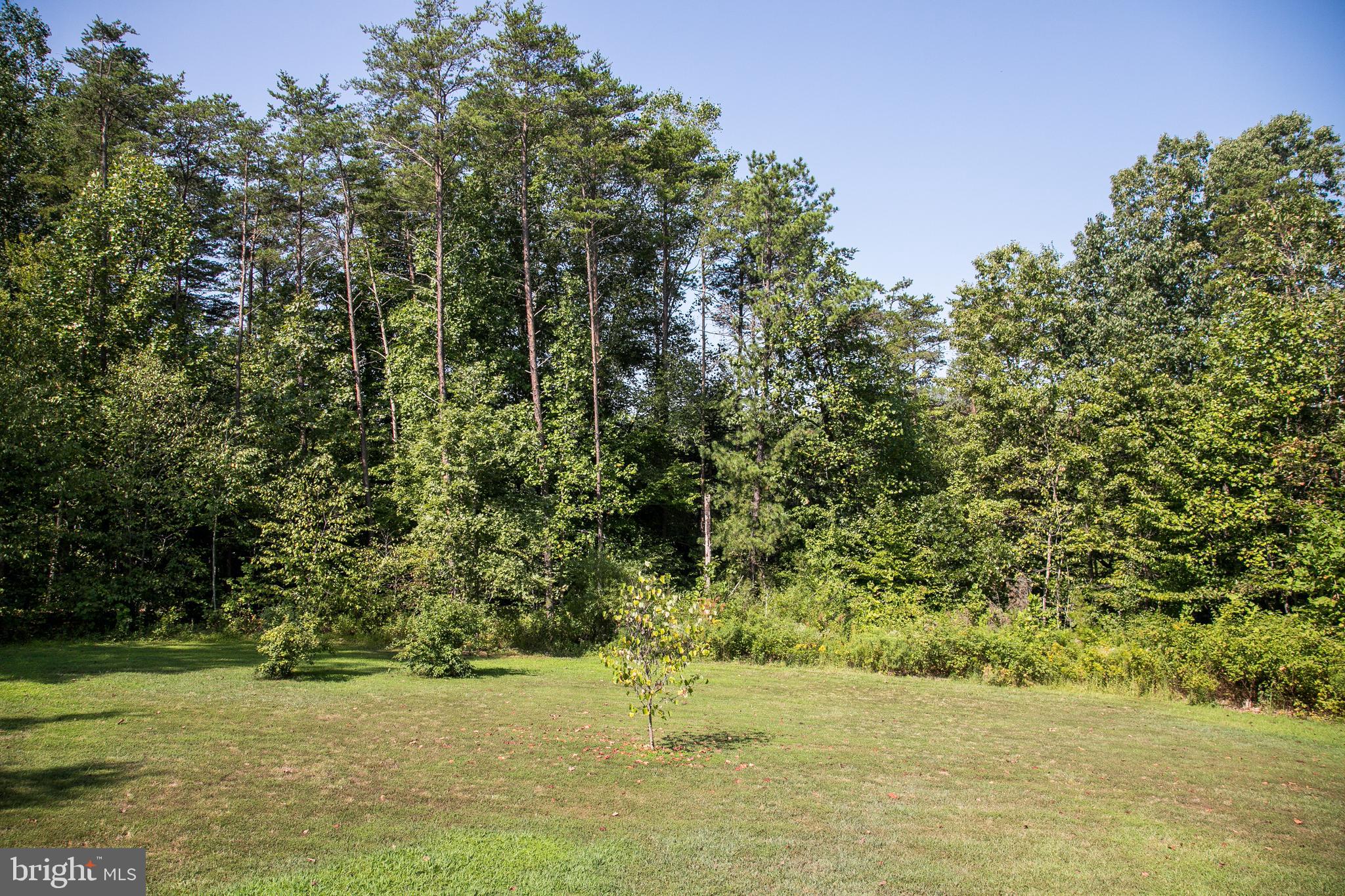 WOODLYNN MANOR - Residential