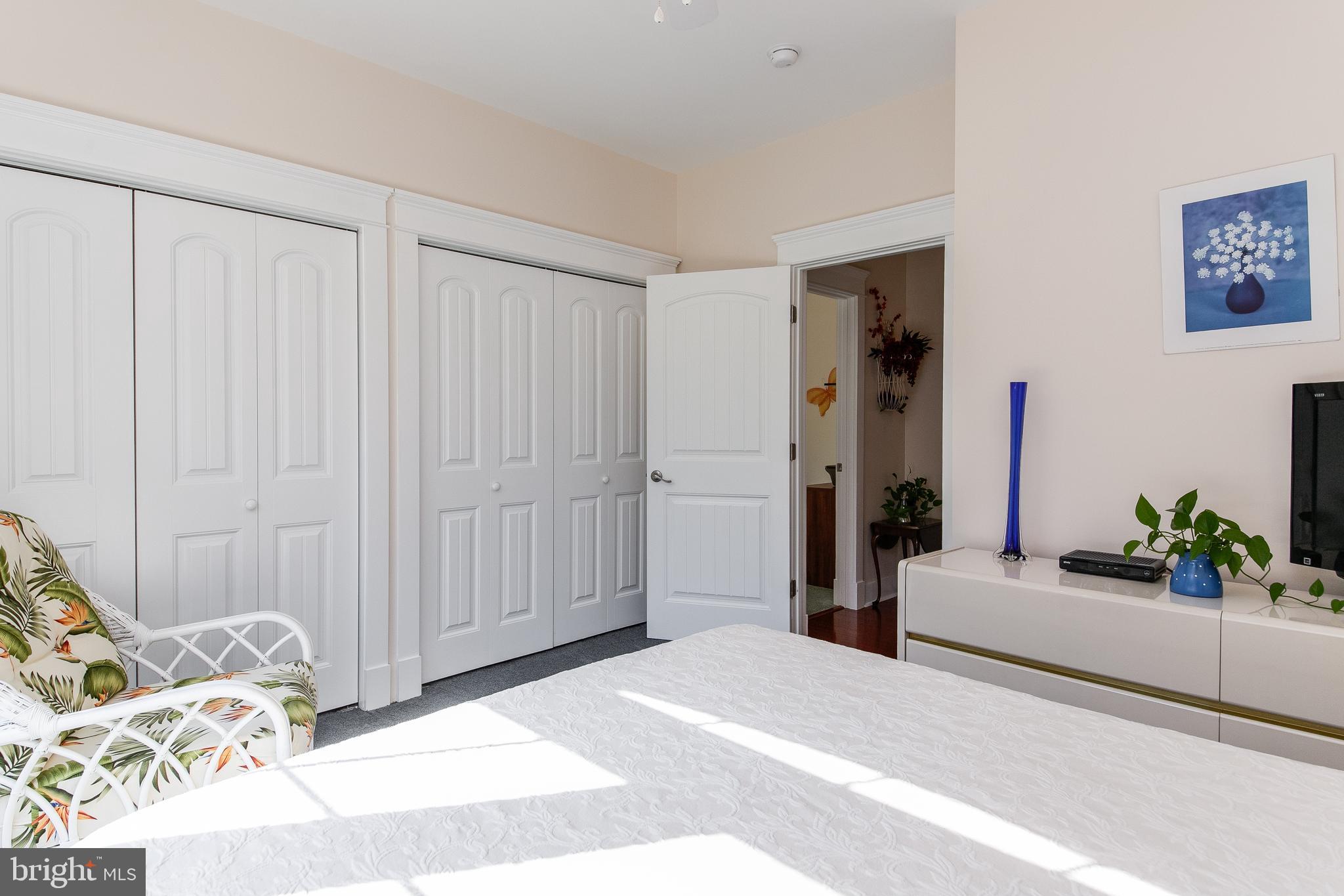 WOODLYNN MANOR - Residential