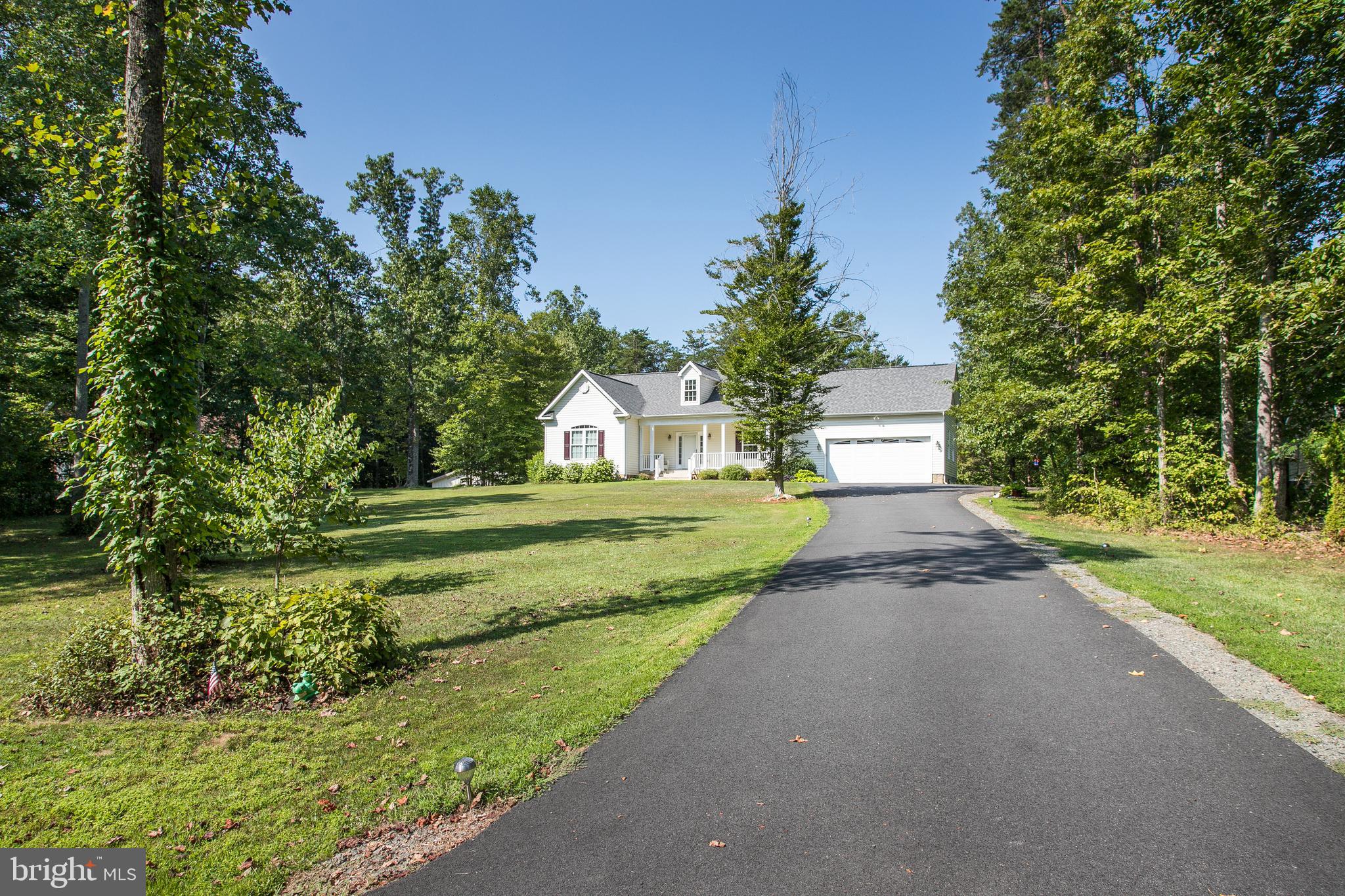 WOODLYNN MANOR - Residential