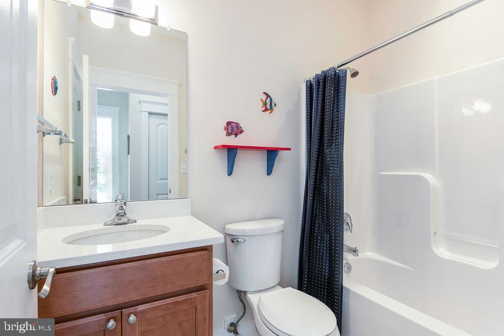 WOODLYNN MANOR - Residential