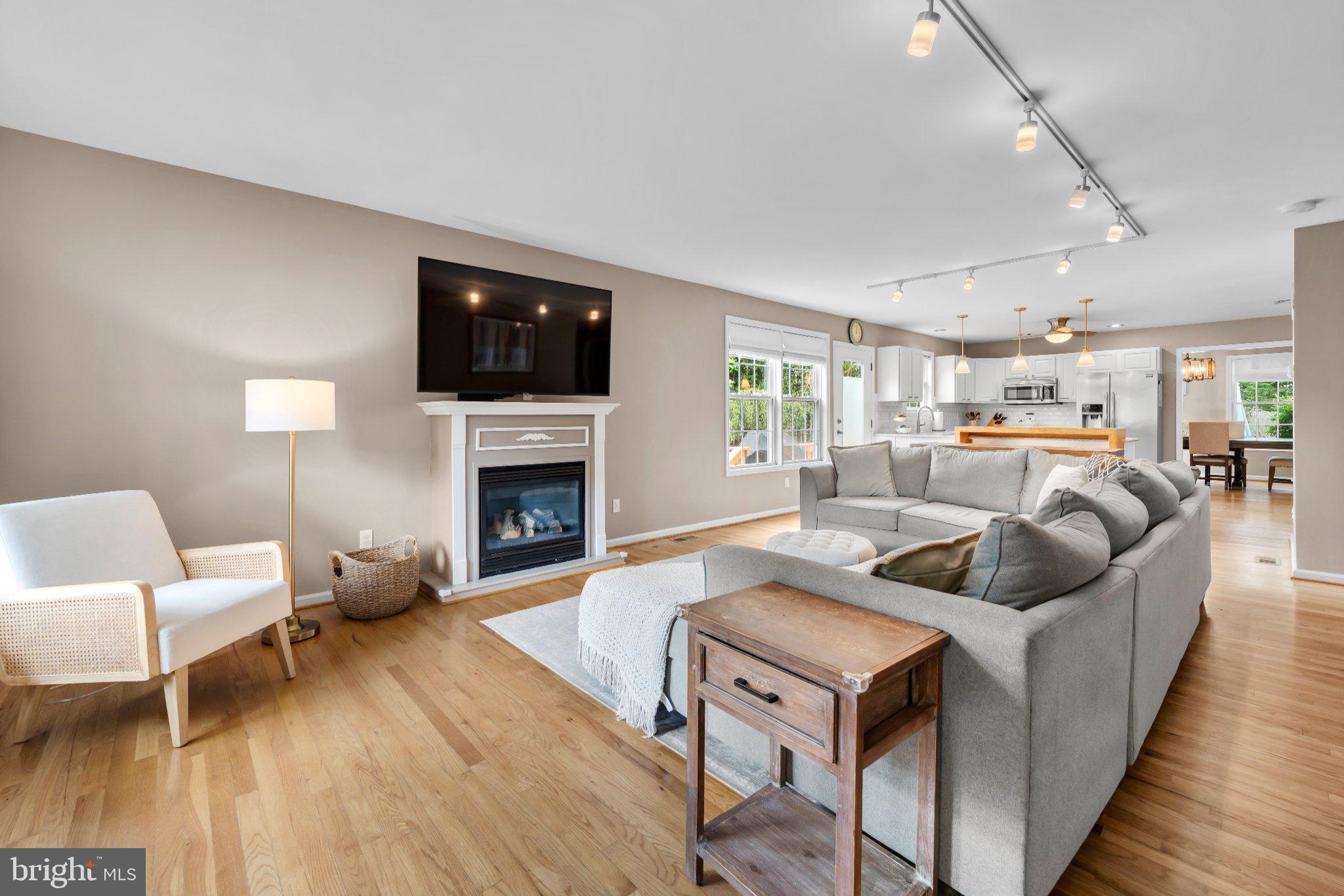 NORTH WAYNE - Residential