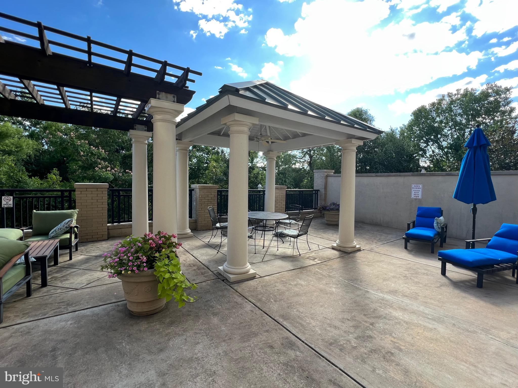 BELMONT BAY - Residential