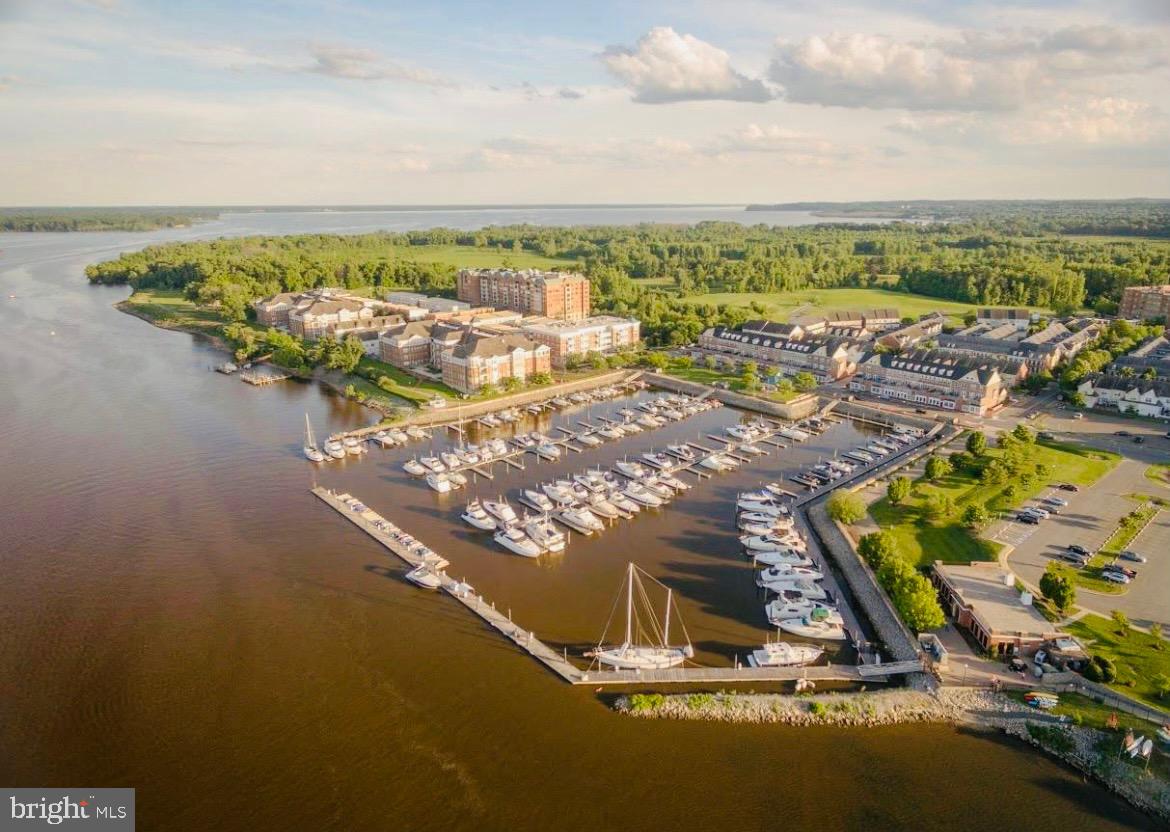 BELMONT BAY - Residential