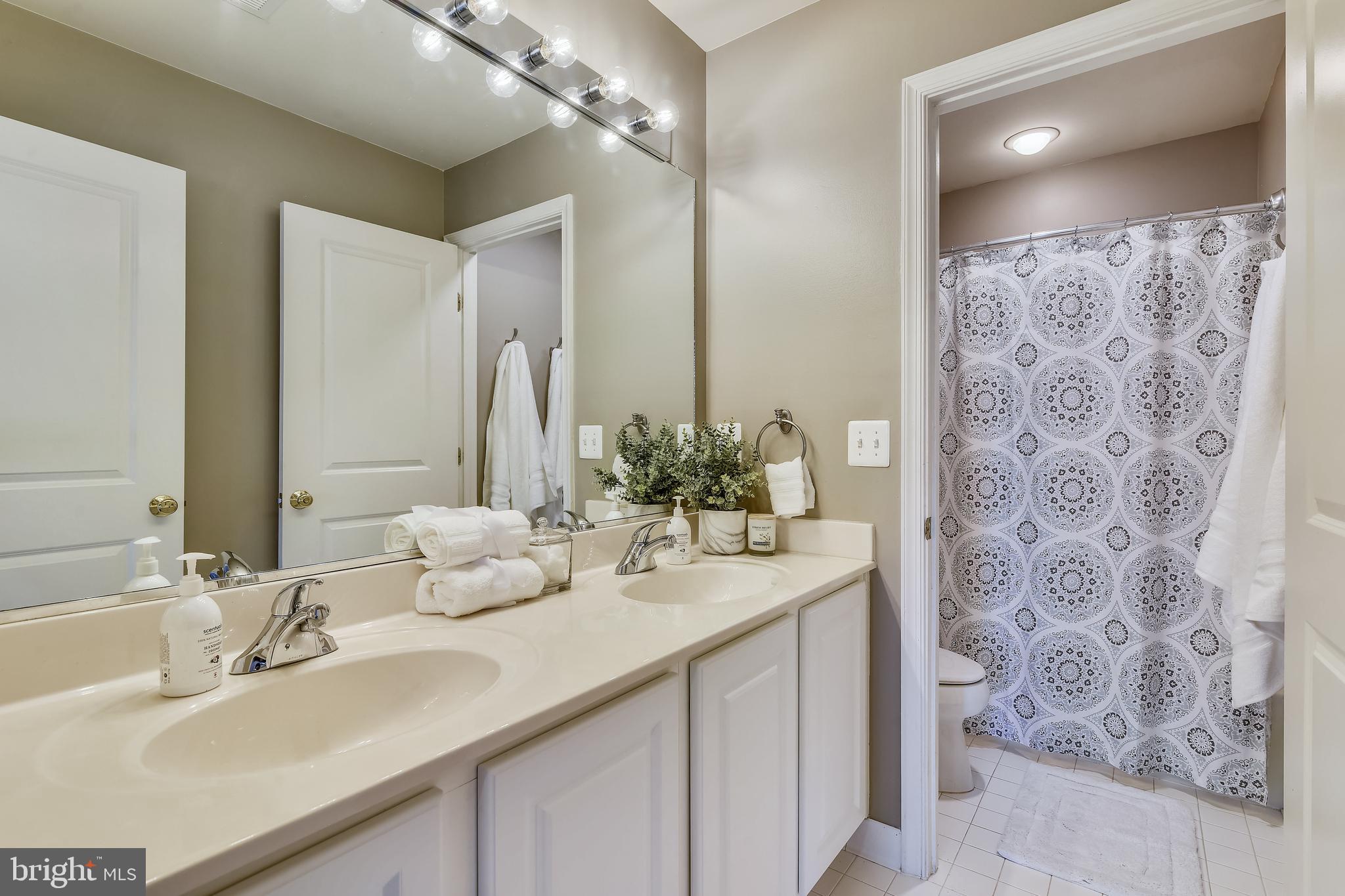 BRAMBLETON LANDBAY 2 - Residential